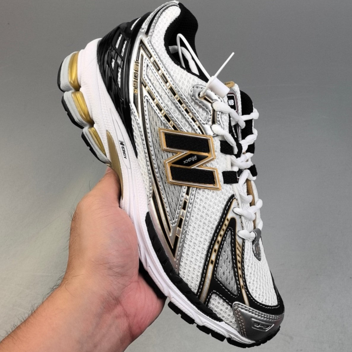 New Balance 1906R | White & Gold HL031701023