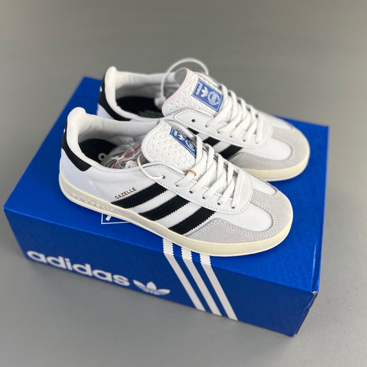 Adidas GAZELLE INDOOR │White/Black HL771400728