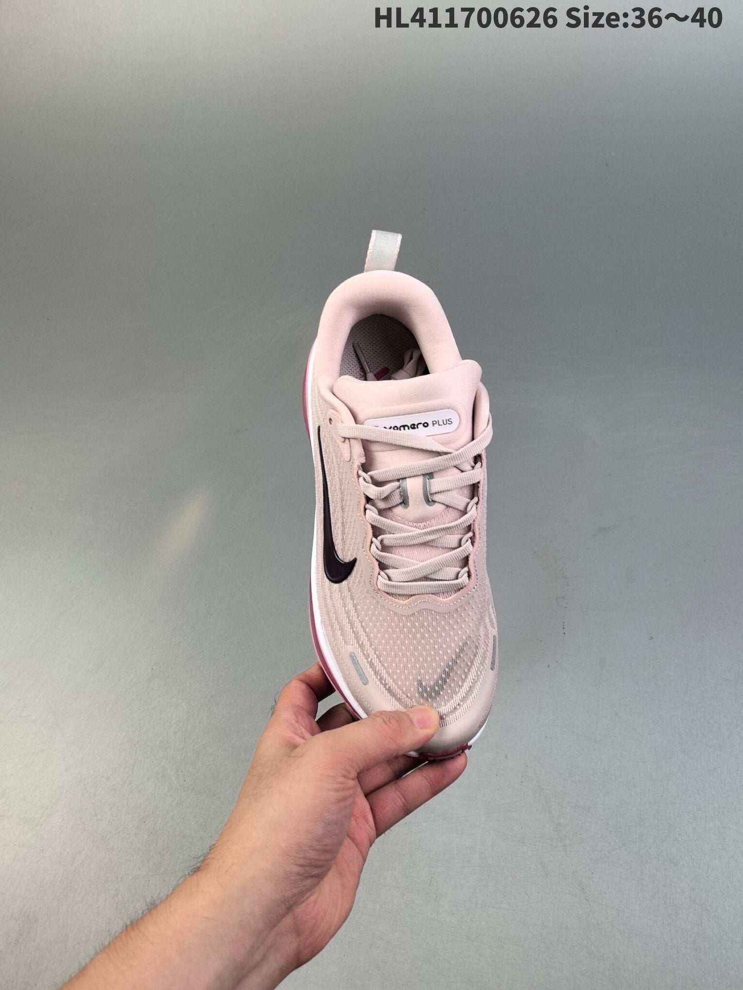 Nike Vomero Plus | NV18P400308