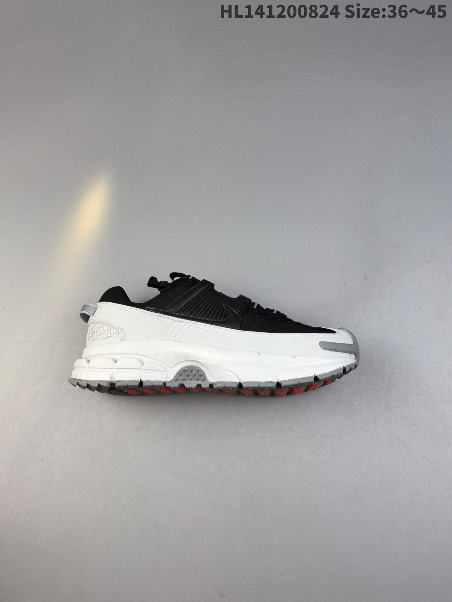 Nike Zoom Vomero Roam | NZVR18P400306