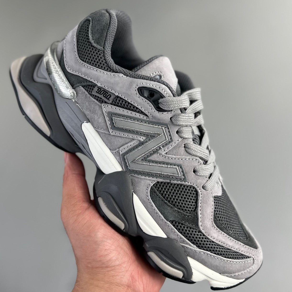 New Balance 9060 | Smoke Grey HL181700703