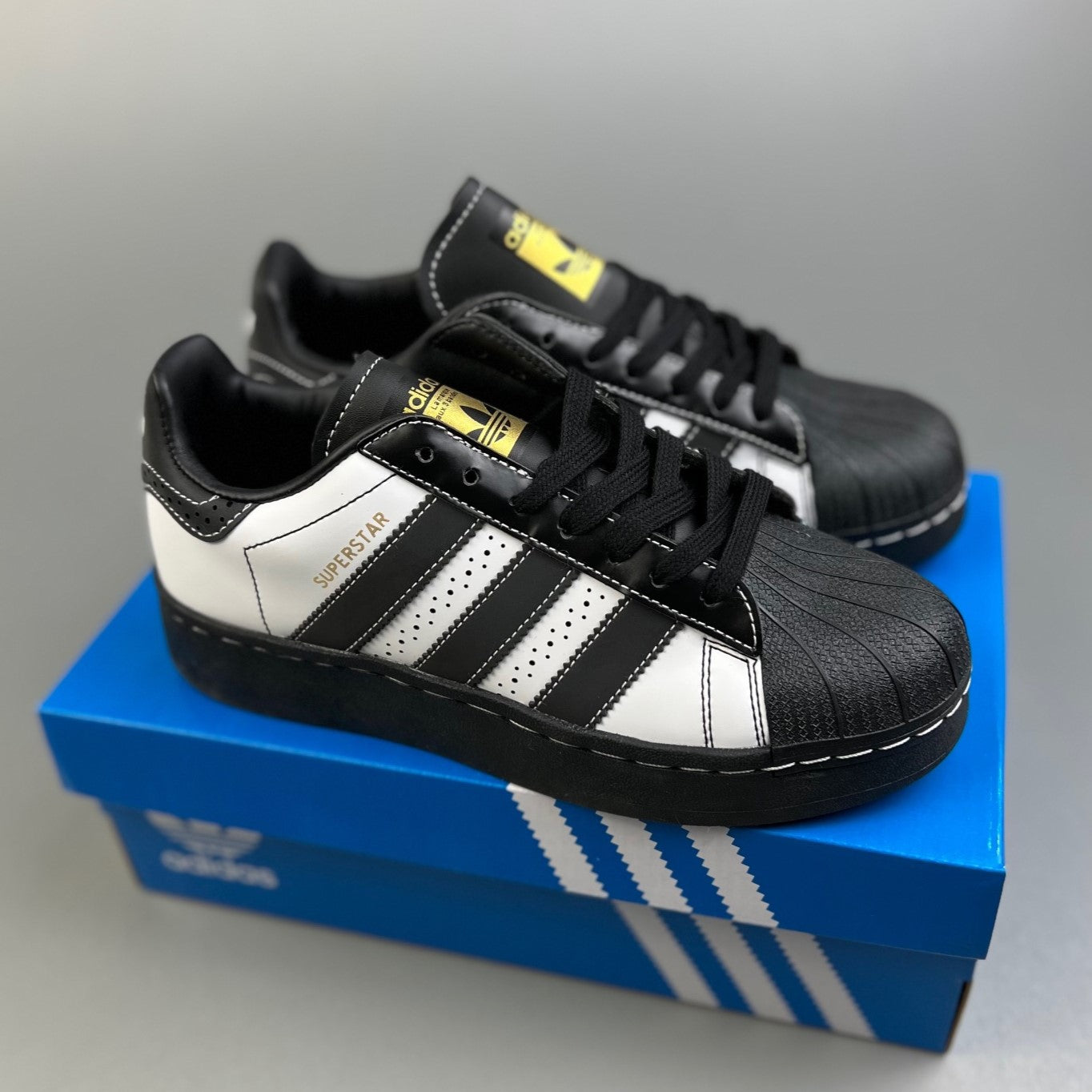 Adidas Originals  Superstar XLG | Black/White HL621300120