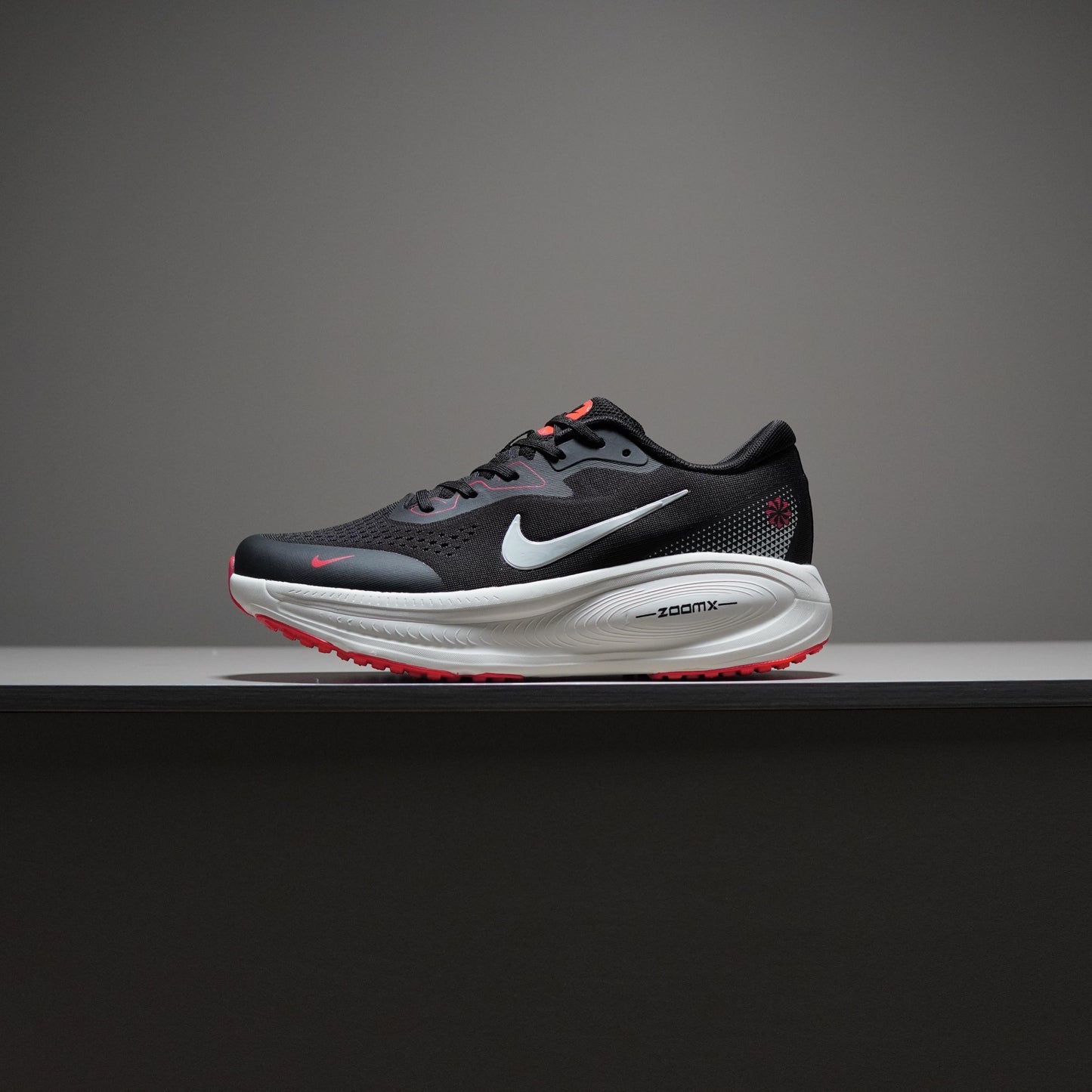 Nike Air Zoom Vomero 18X | NAV18X400306