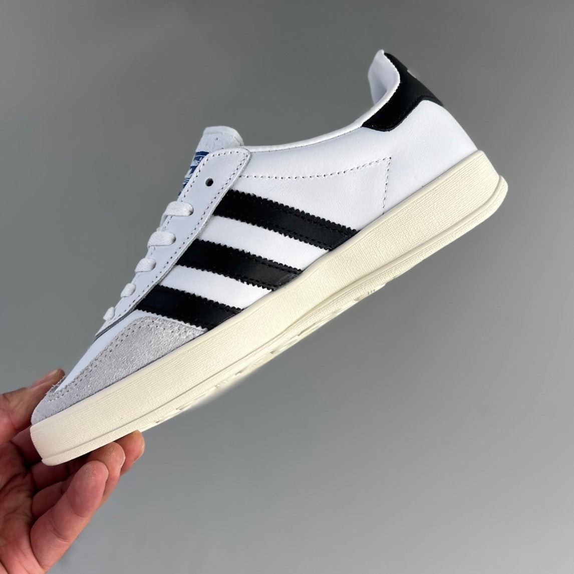 Adidas GAZELLE INDOOR │White/Black HL771400728