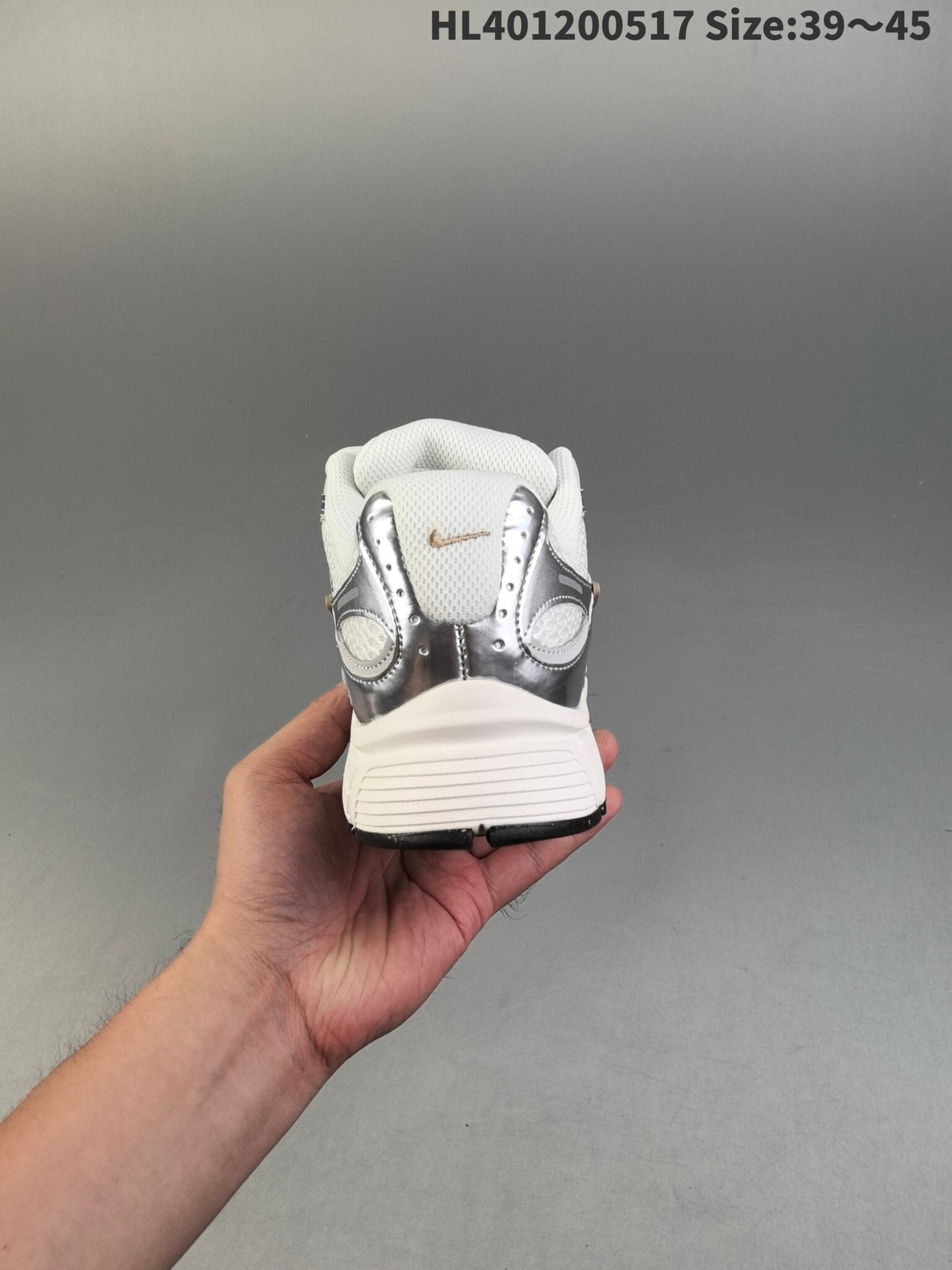 Nike V5 RNR | V5RNR18P400307