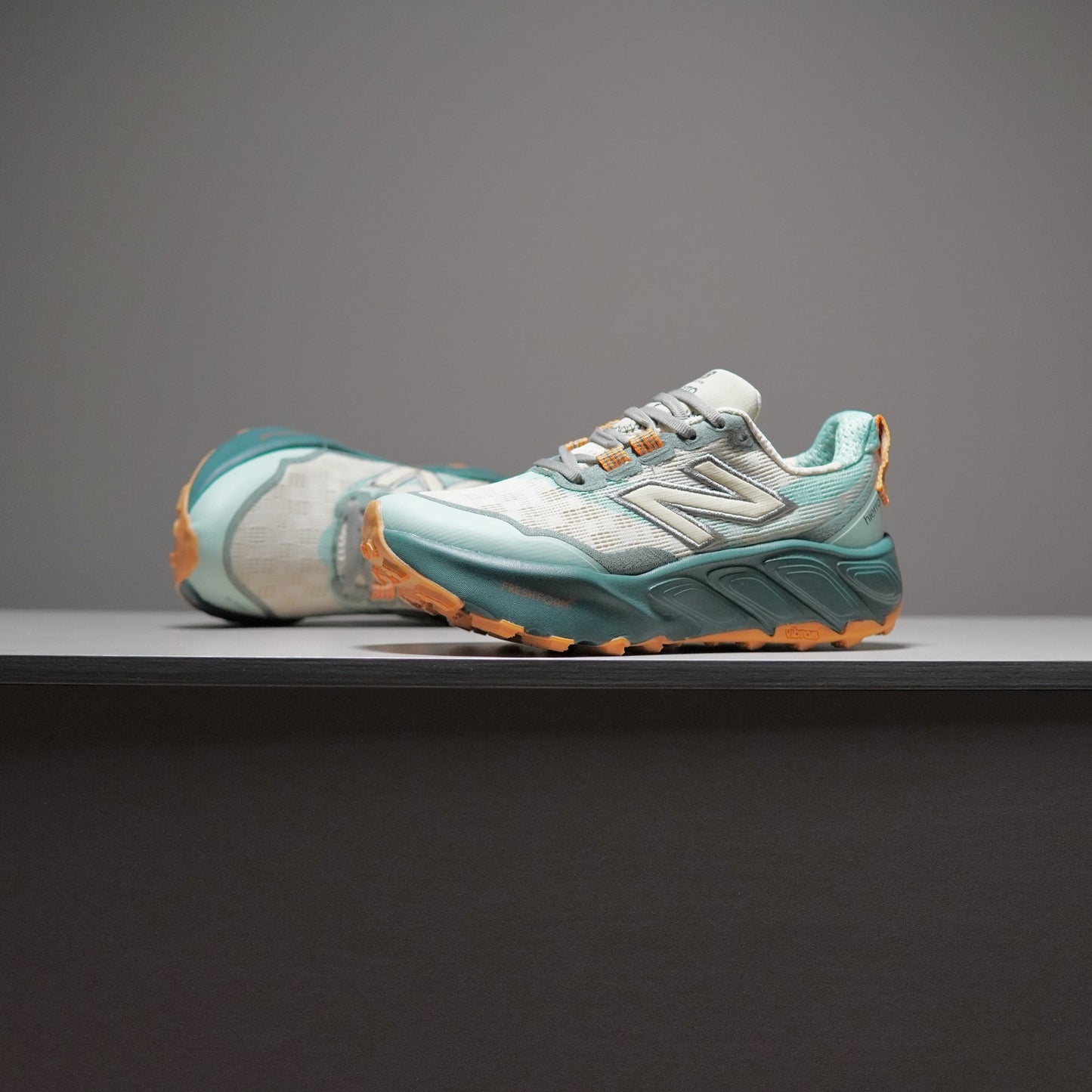 UV9NB10