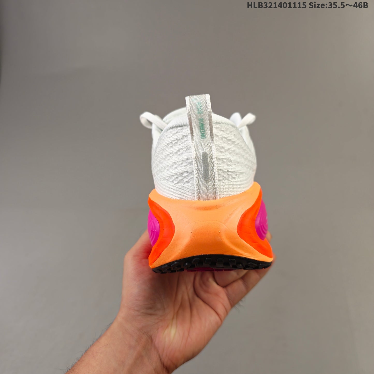 Nike Vomero Plus | NV18P400316