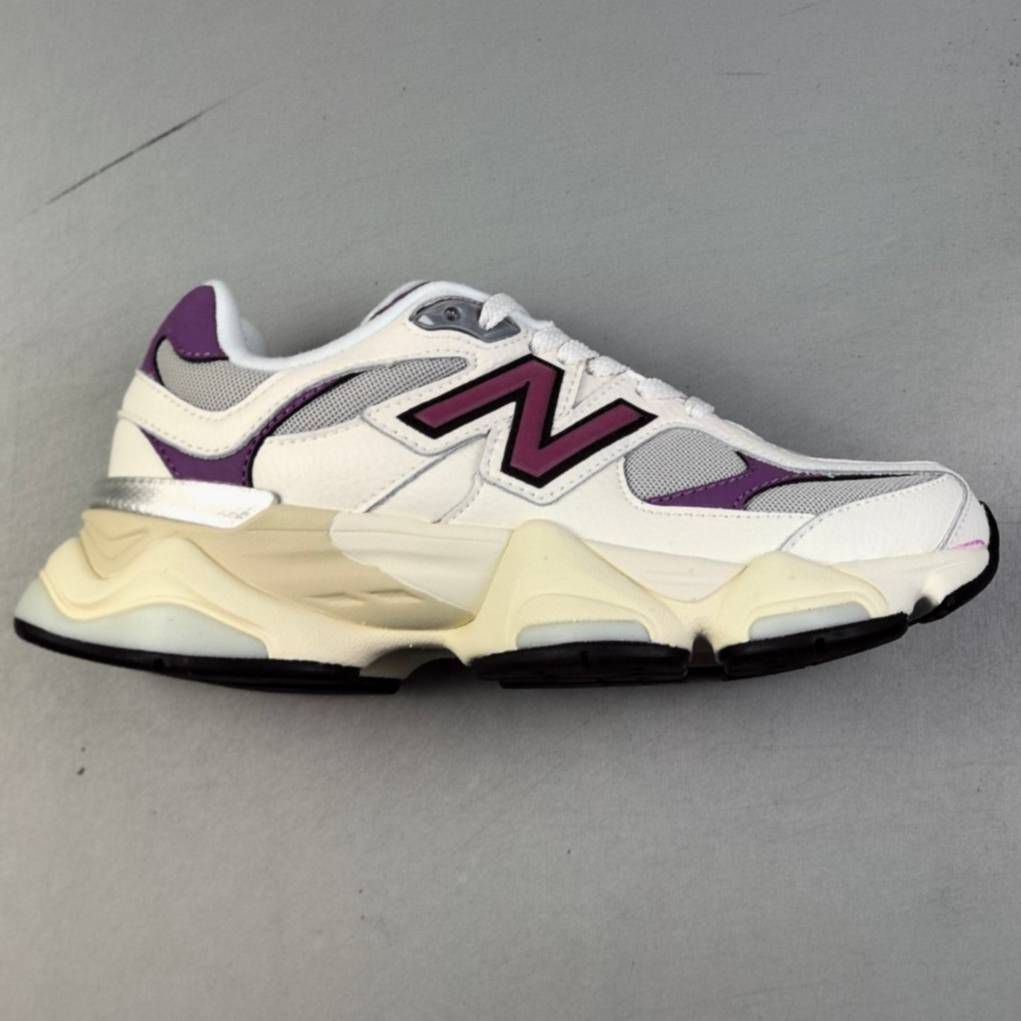 New Balance 9060 | Magenta White HL111800515