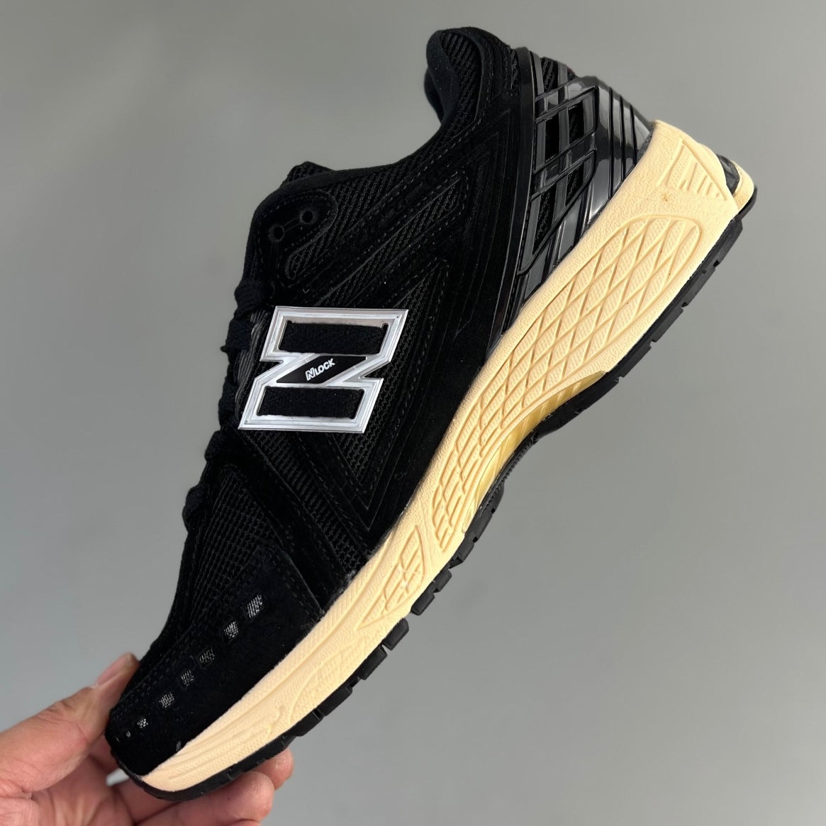 New Balance 1906R | Black Gum 08HHLL120822