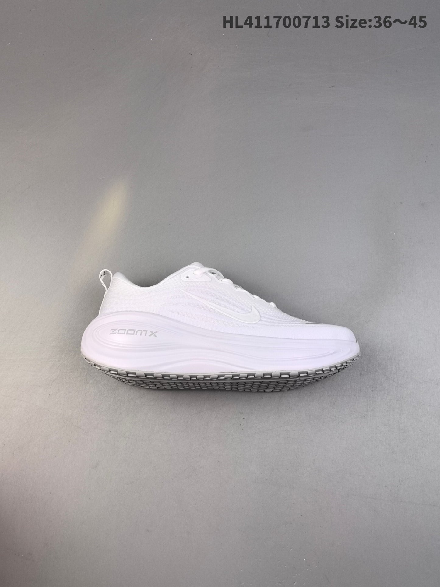 Nike Vomero Plus | NV18P400313