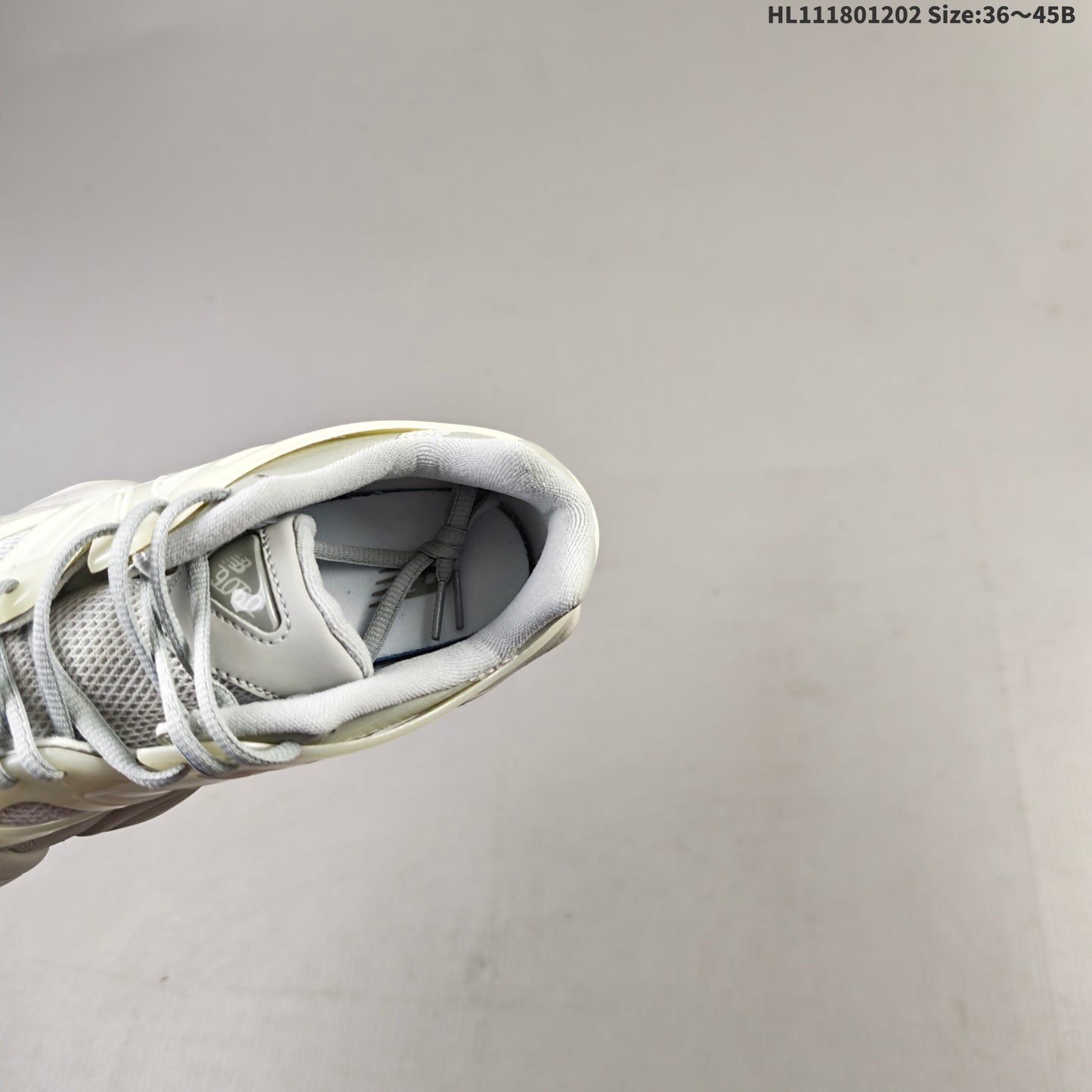 New Balance 9060 | HL031800808