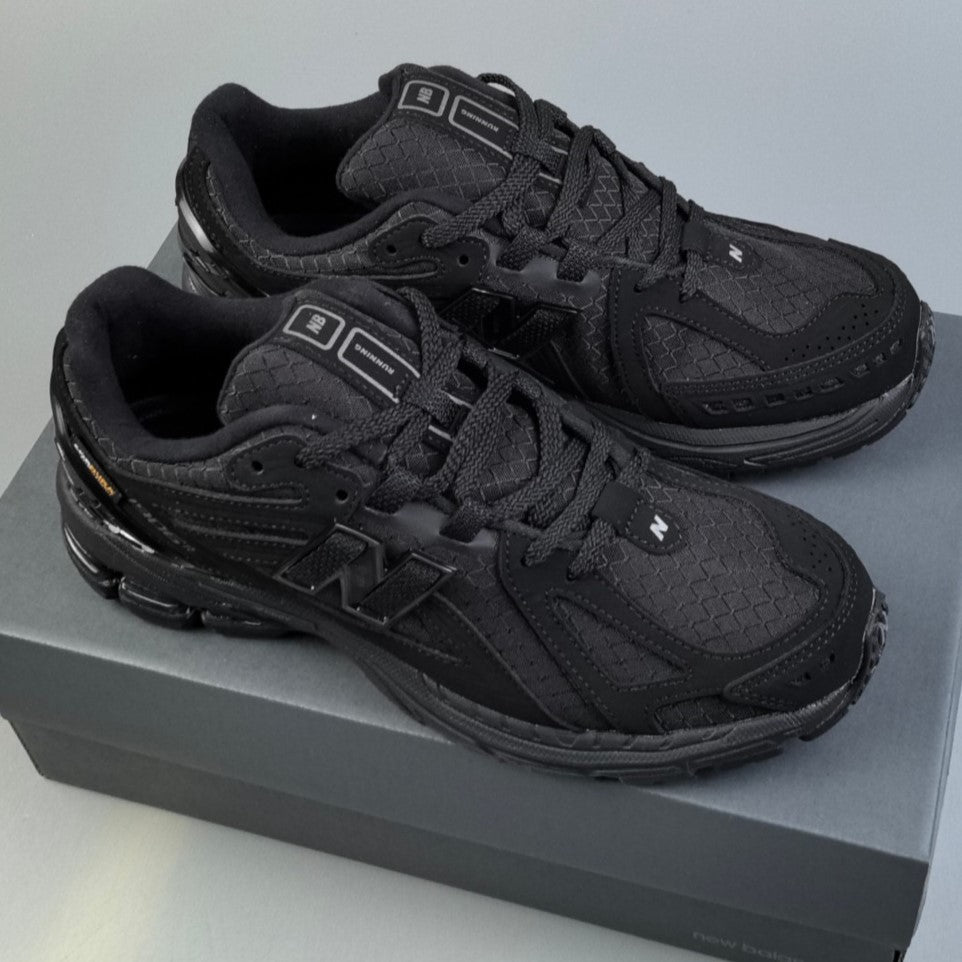 New Balance 1906R | Black Mate Cordura HL281501111