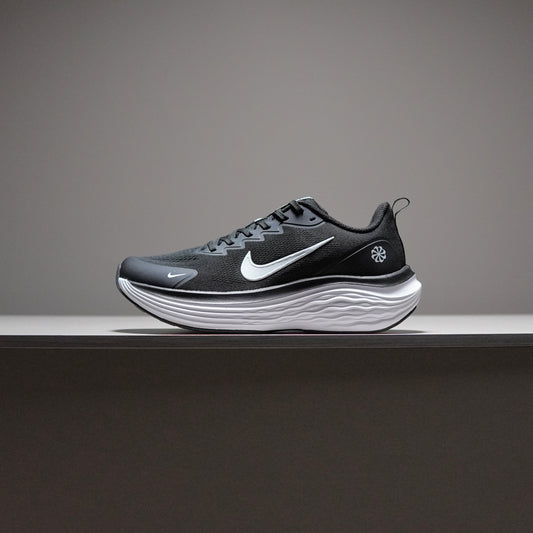 Nike Structure 26 | NS26128601