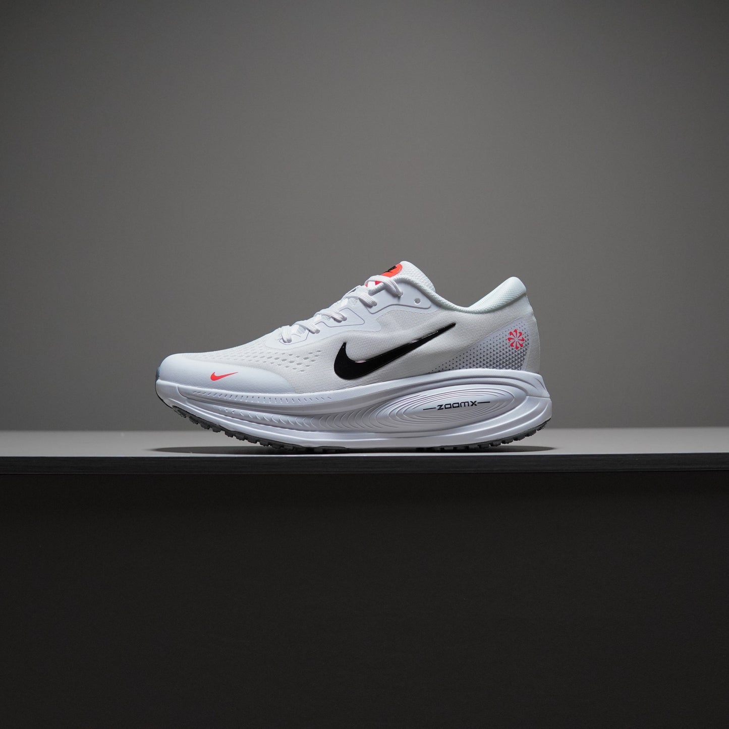 Nike Air Zoom Vomero 18X | NAV18X400304