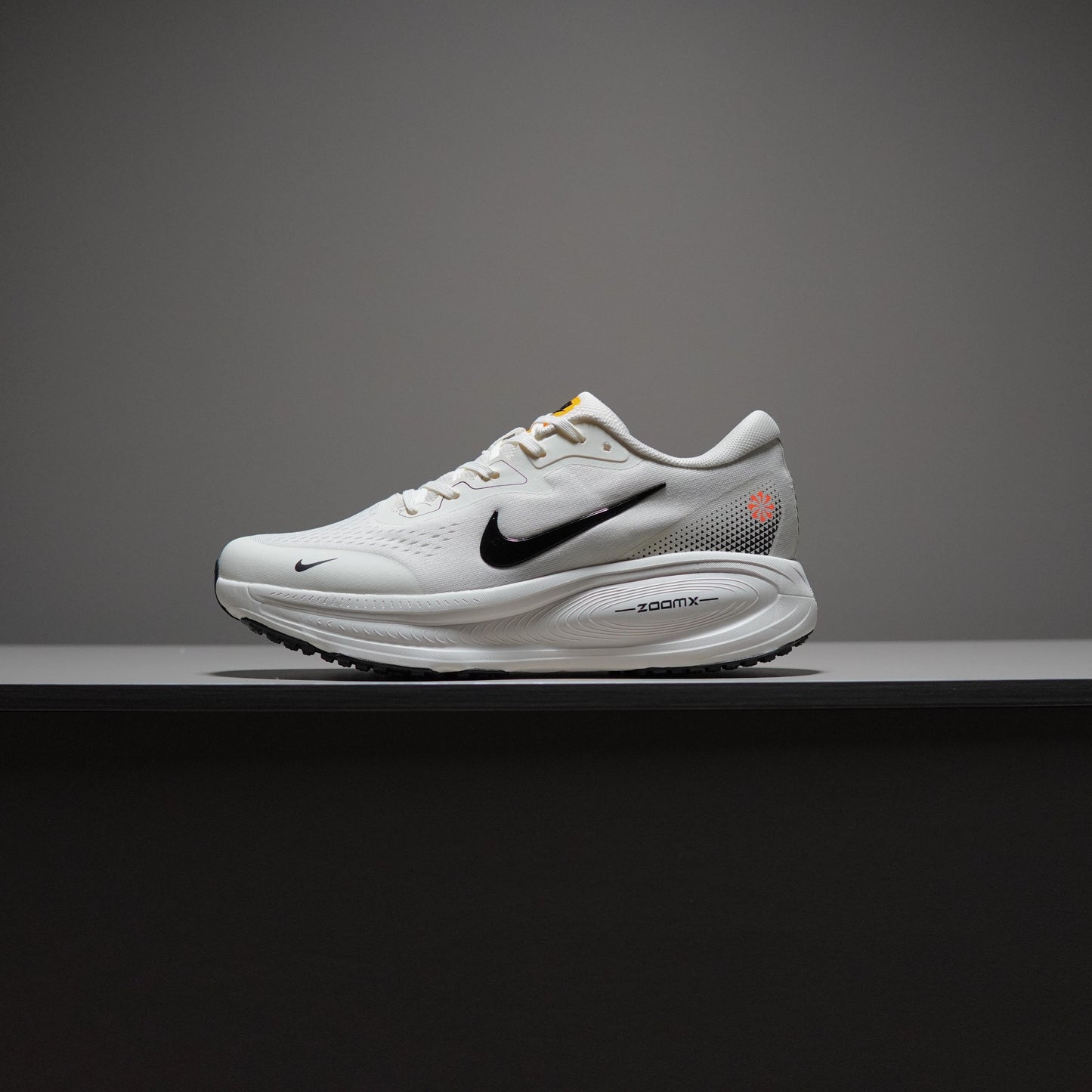 Nike Air Zoom Vomero 18X | NAV18X400302
