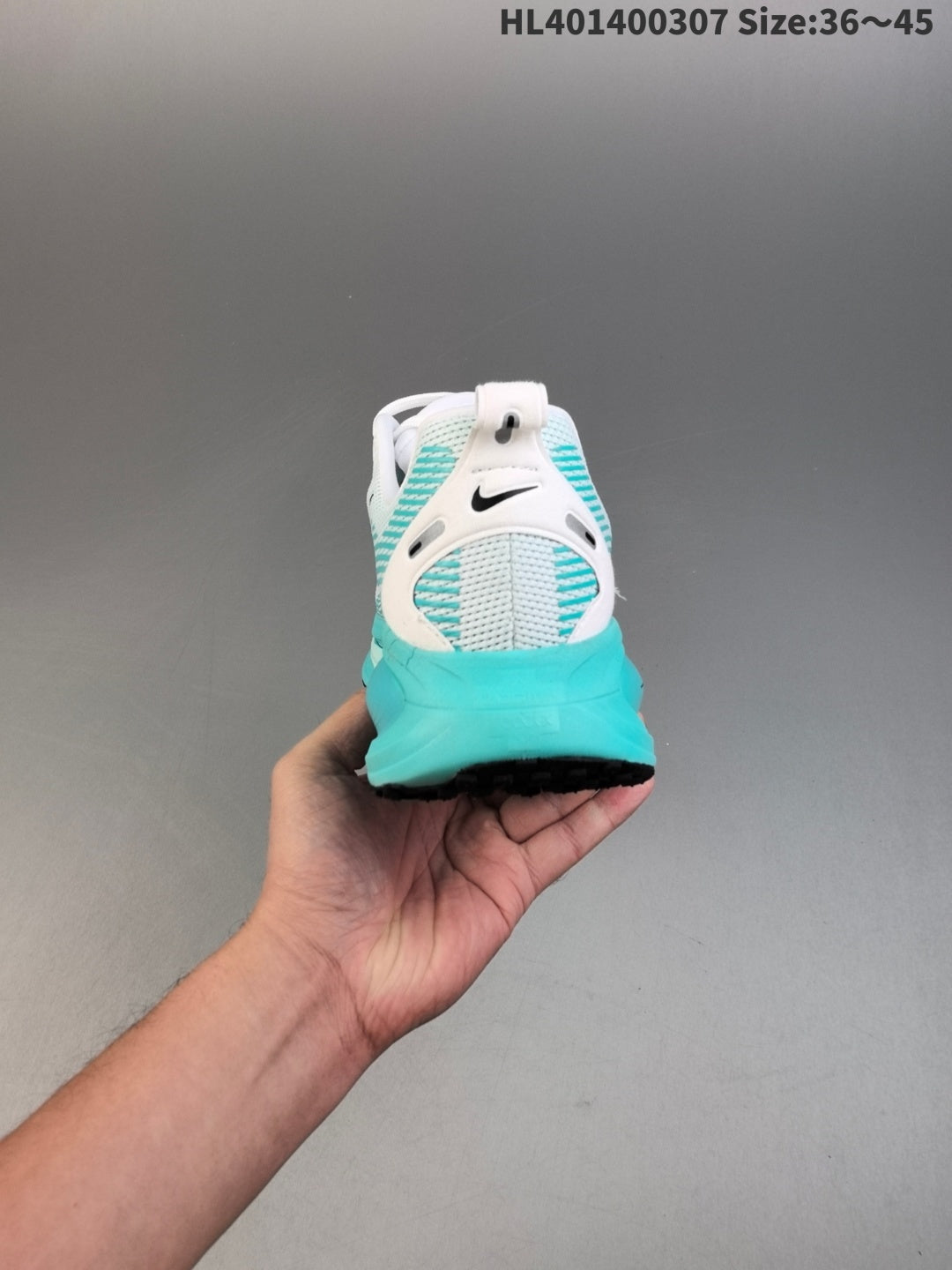 Nike Vomero 18 | HL401400307