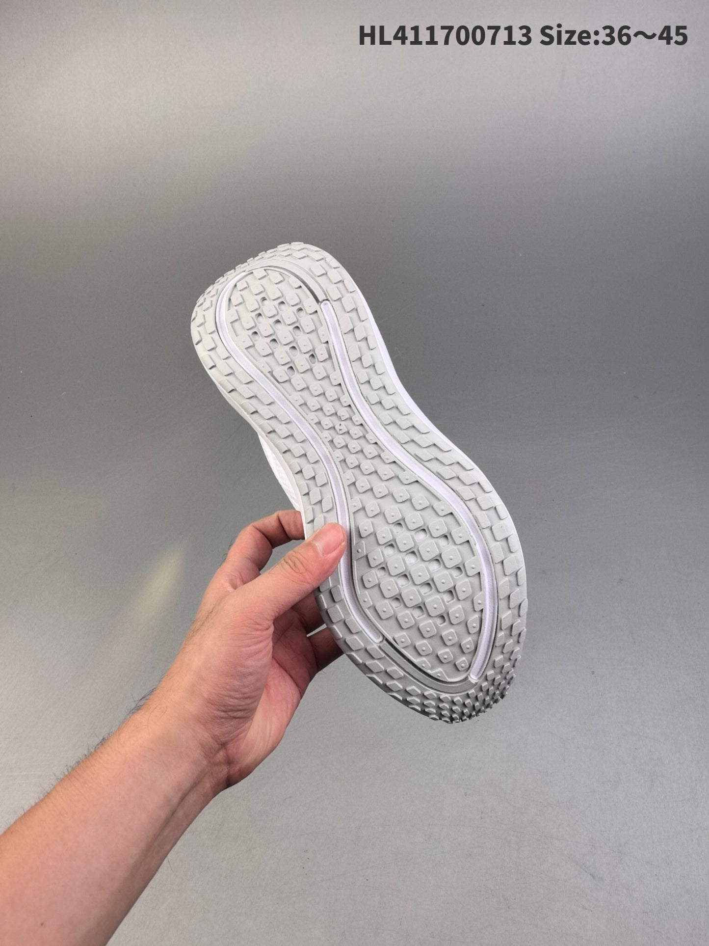 Nike Vomero Plus | NV18P400313