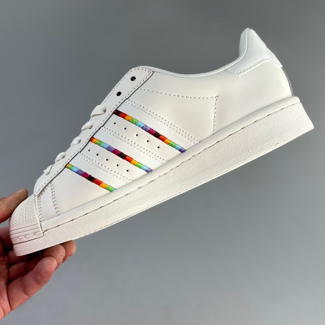 Adidas Originals  Superstar | Rich Minsi Pride White HL051050903