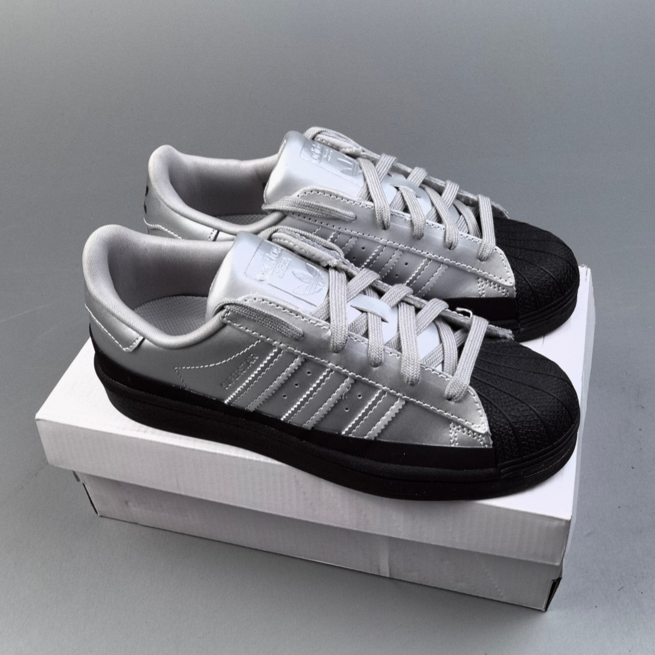 Adidas Originals  Superstar  | Silver Grey/Black  HL371400413