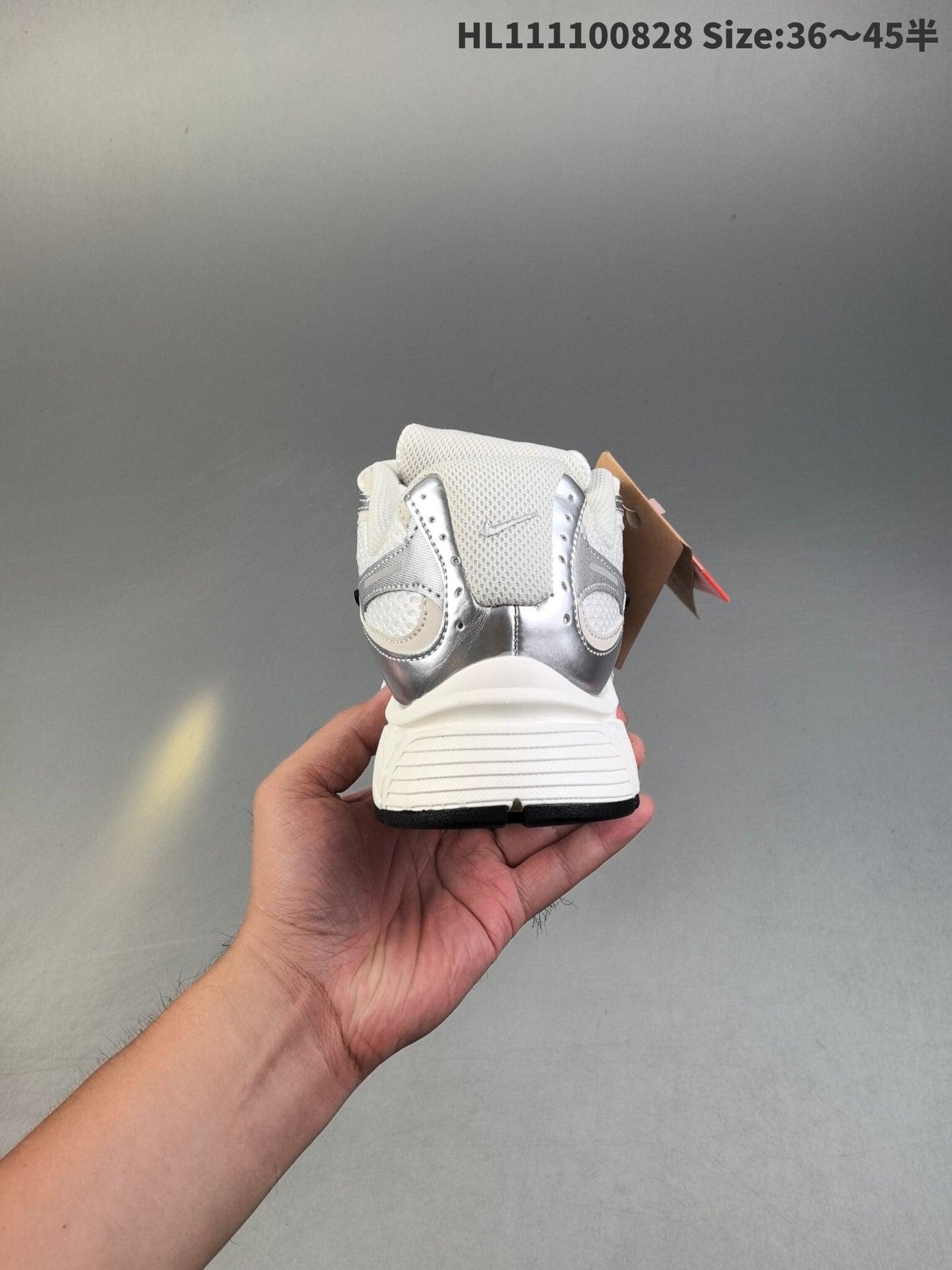 Nike V5 RNR | V5RNR18P400306