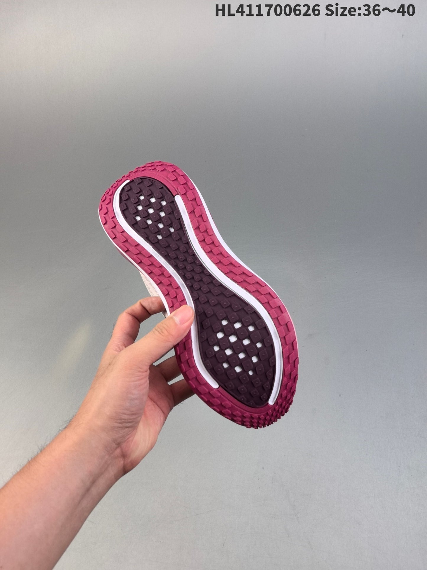 Nike Vomero Plus | NV18P400308