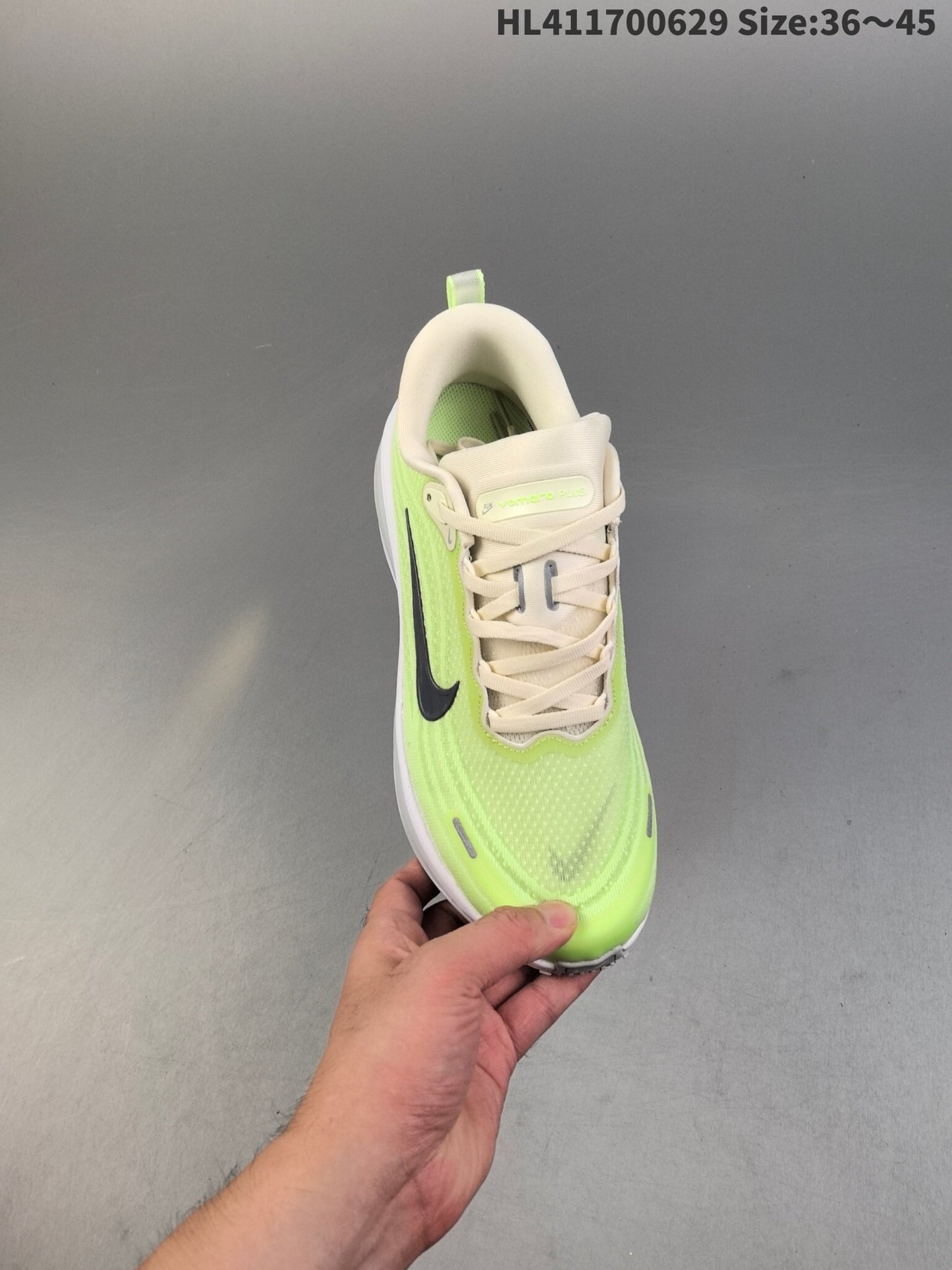 Nike Vomero Plus | NV18P400311