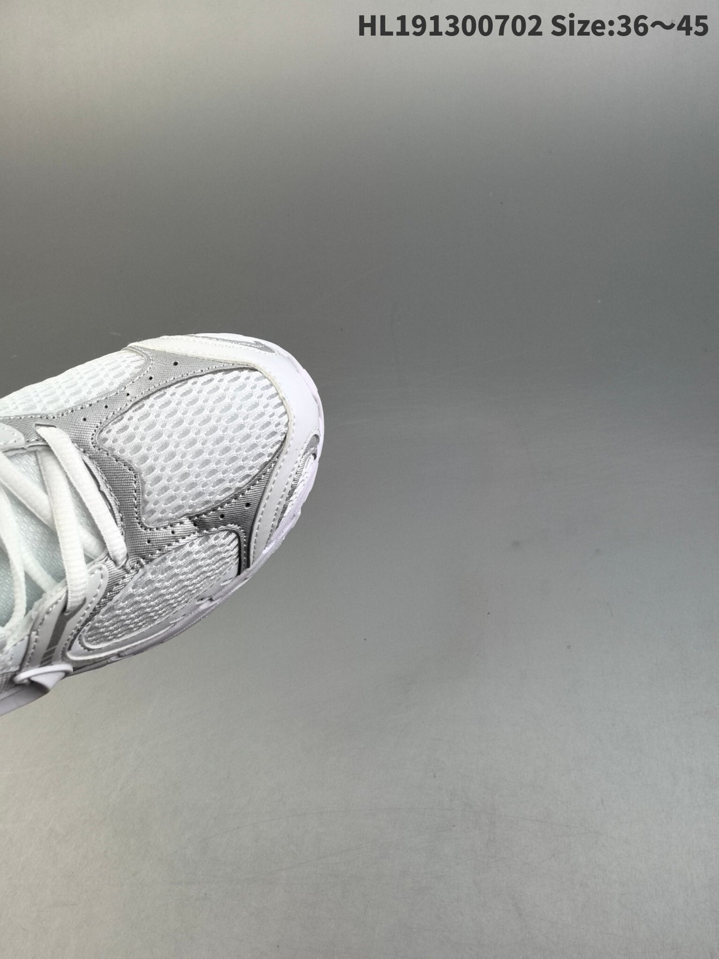 Nike V5 RNR | V5RNR18P400304