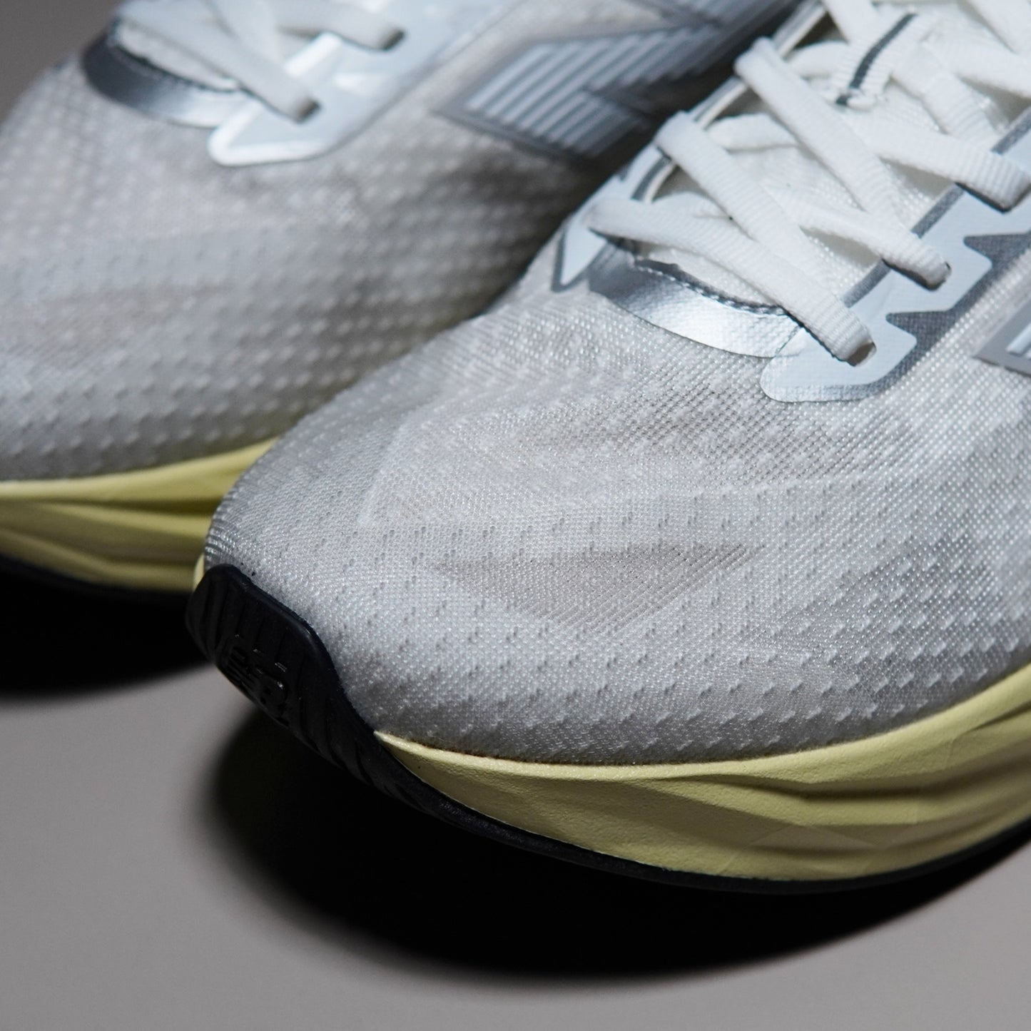 New Balance FuelCell Rebel v5 | NB080023FR09