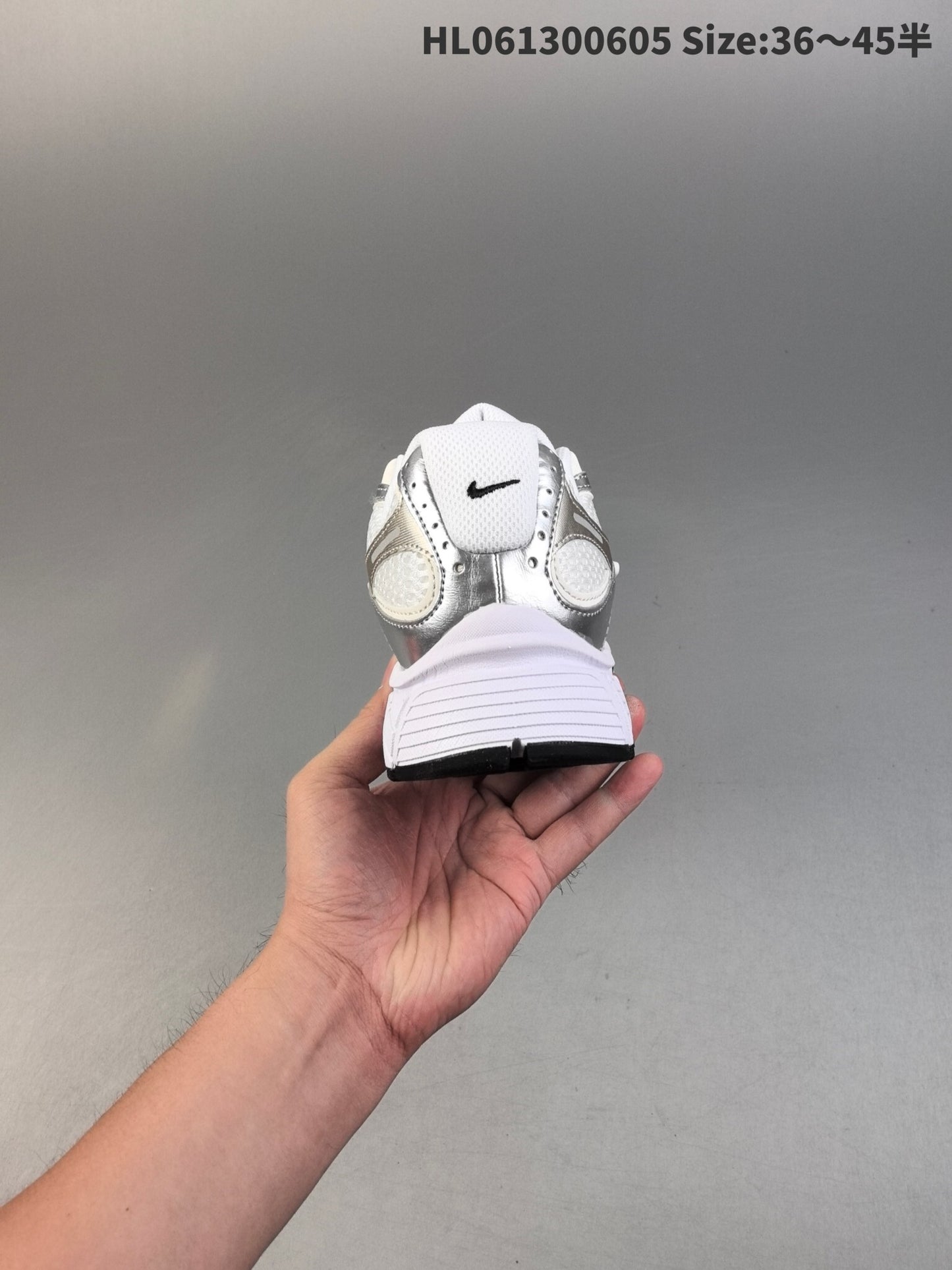 Nike V5 RNR | V5RNR18P400305