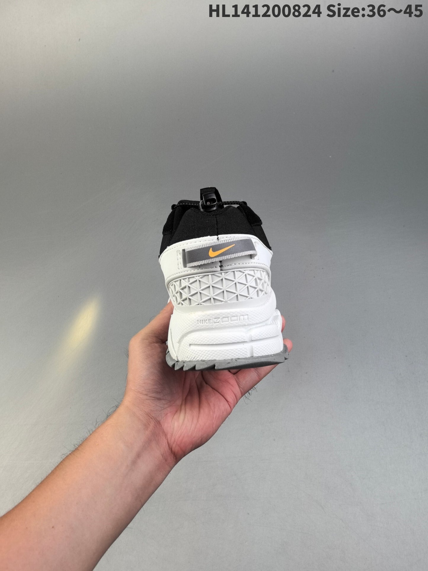 Nike Zoom Vomero Roam | NZVR18P400306