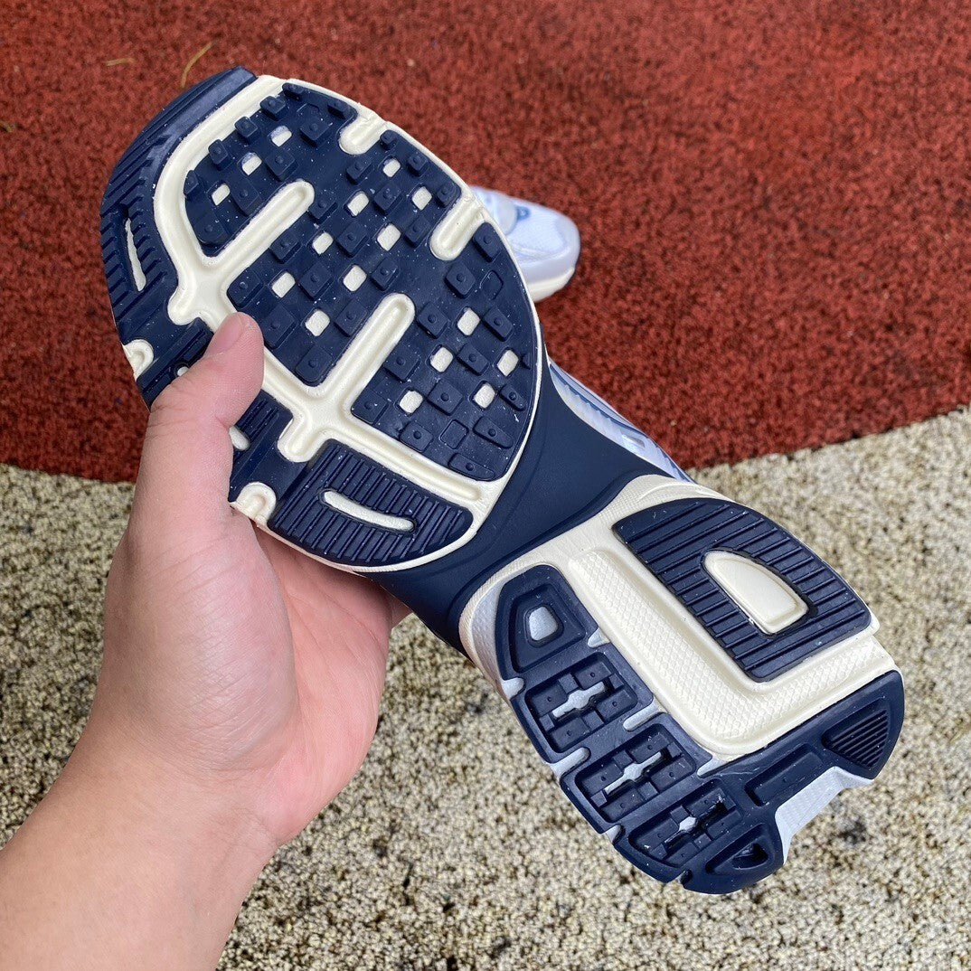 Nike V2K Run | FD0736-102