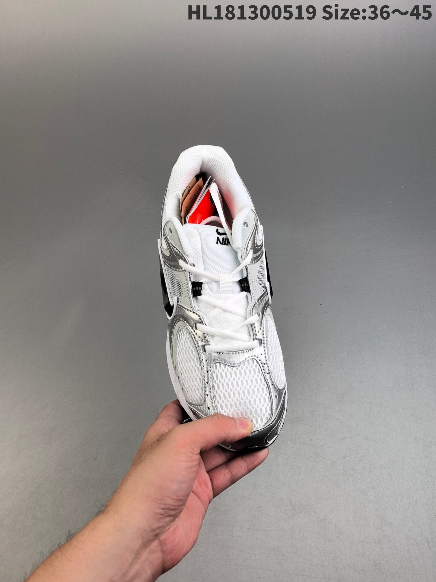 Nike V5 RNR | V5RNR18P400301