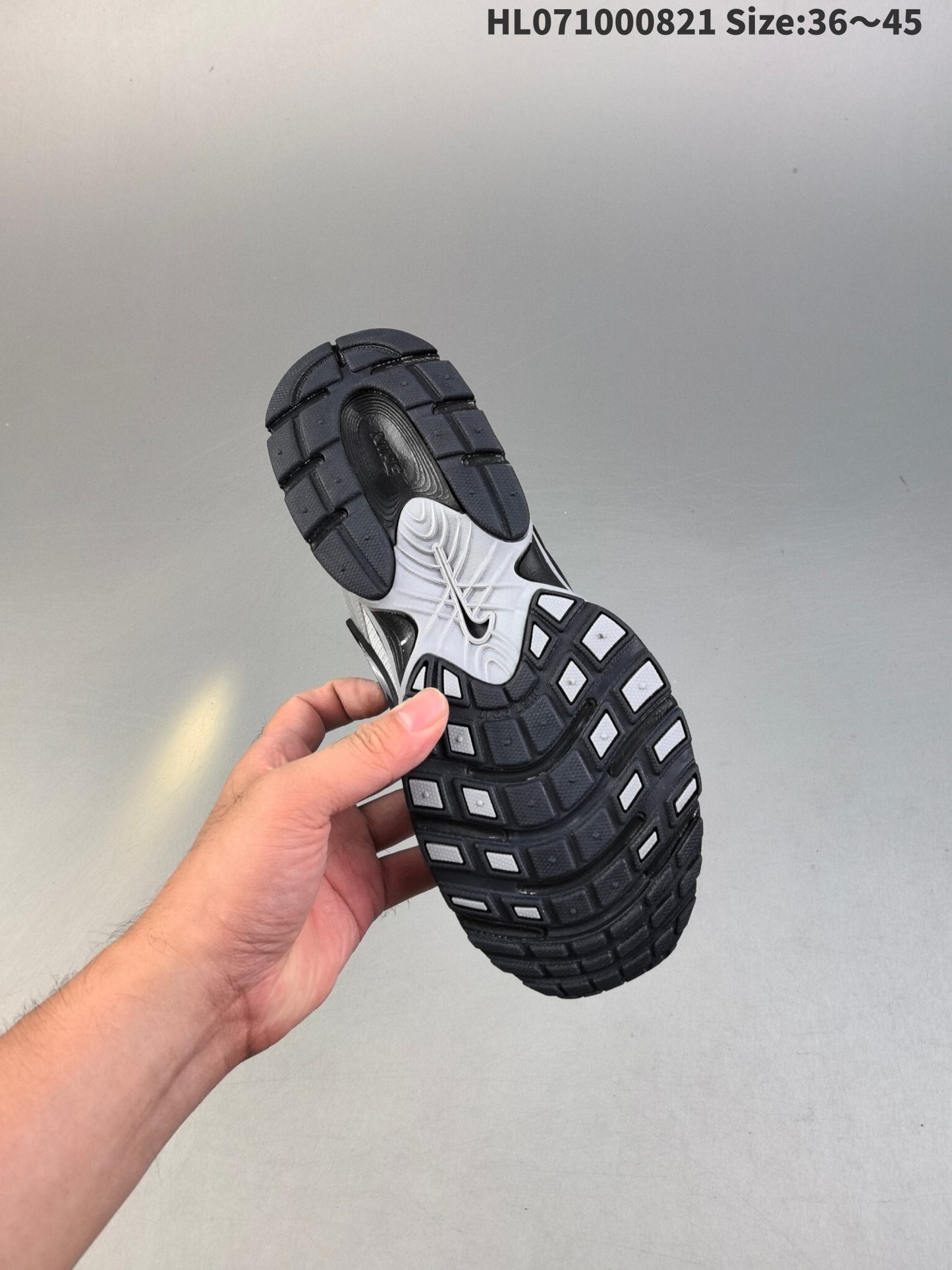 Nike V5 RNR | V5RNR18P400313