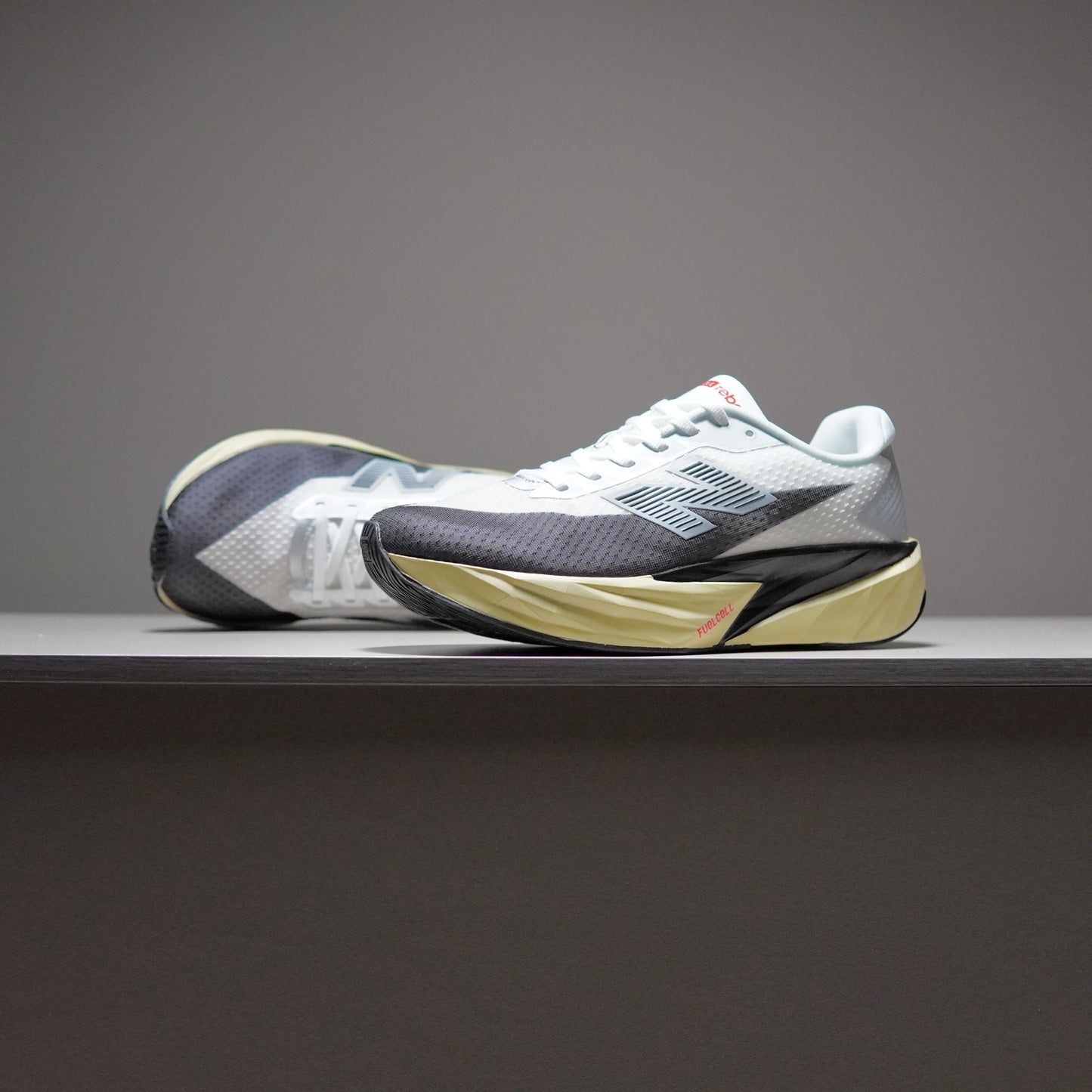 New Balance FuelCell Rebel v5 | NB080023FR07