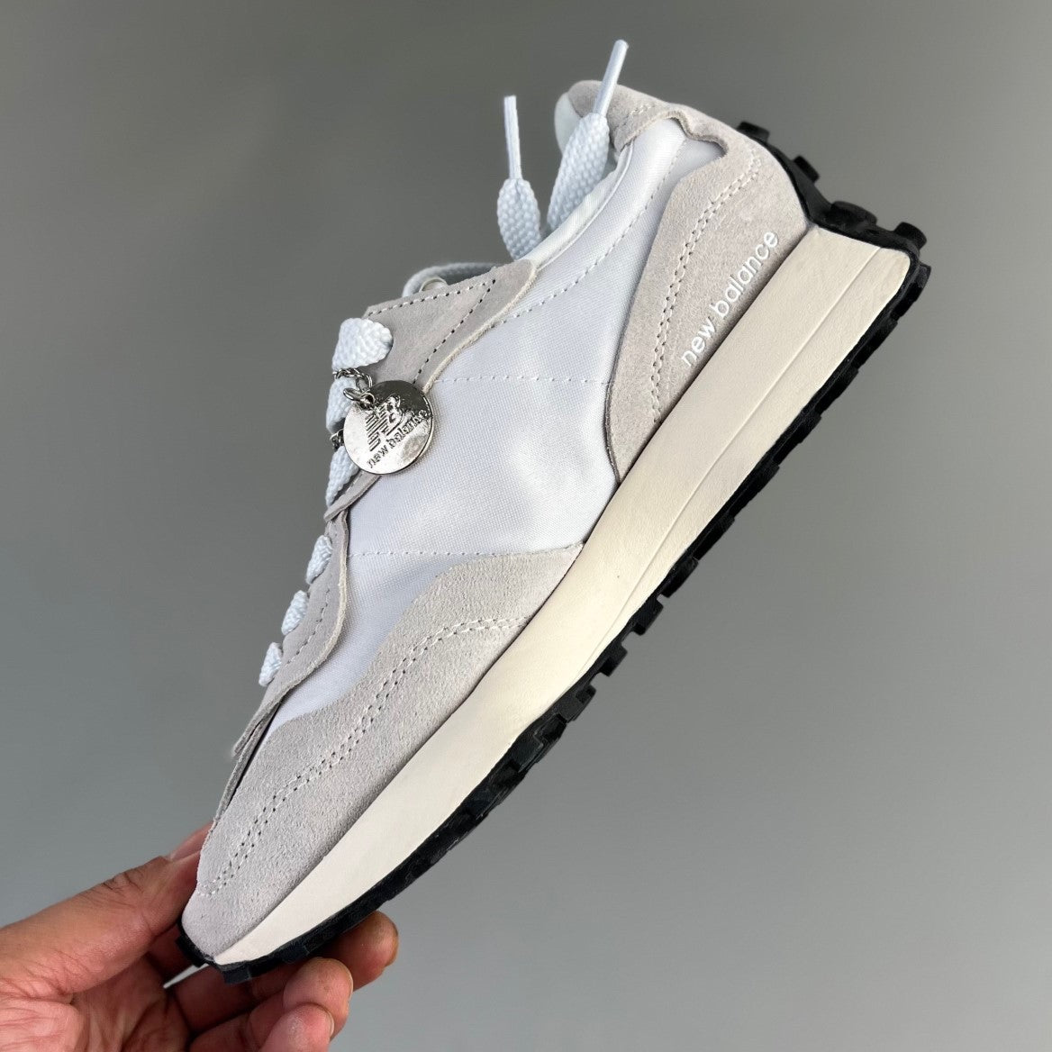 New Balance 327 | NIMBUS CLOUD HL111300813