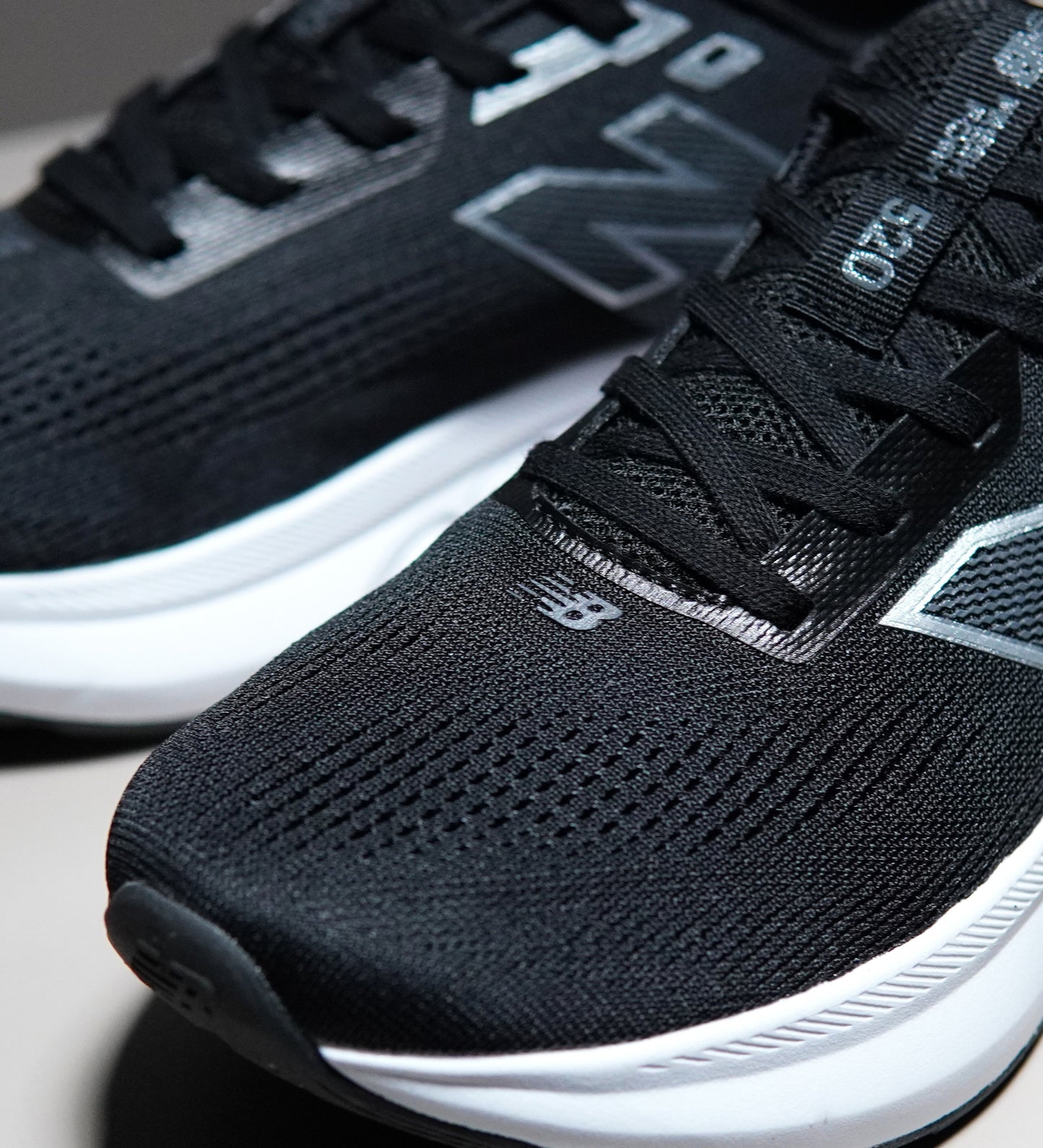 New Balance Foam X Vongo V9 | NB52001V0907