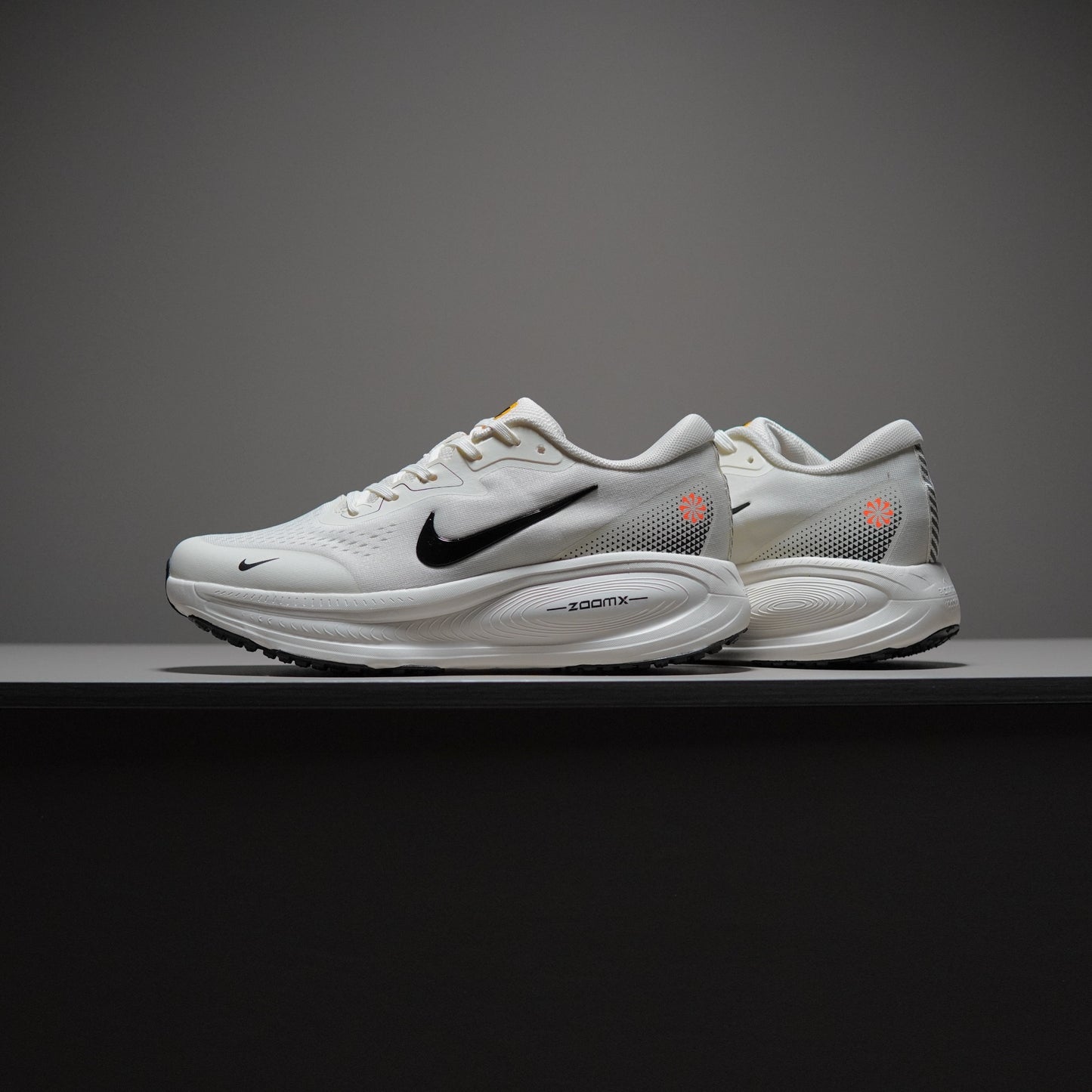 Nike Air Zoom Vomero 18X | NAV18X400302