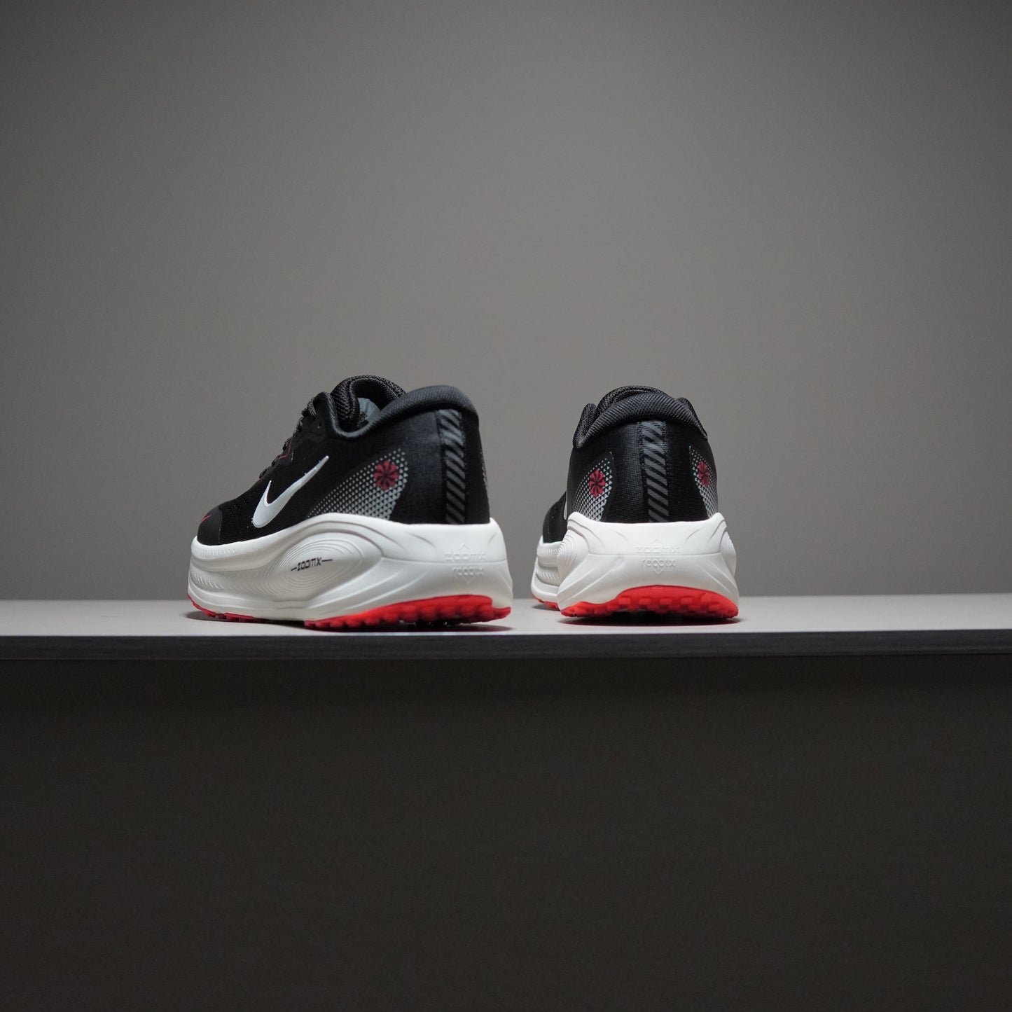 Nike Air Zoom Vomero 18X | NAV18X400306