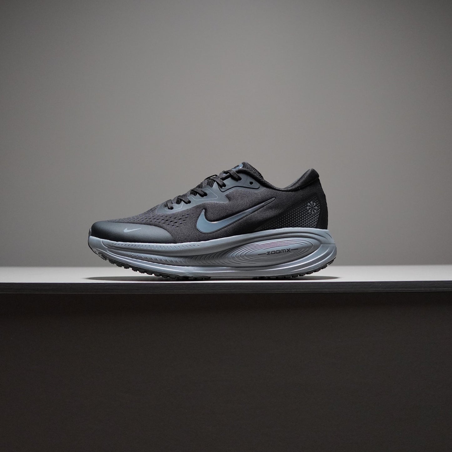 Nike Air Zoom Vomero 18X | NAV18X400303