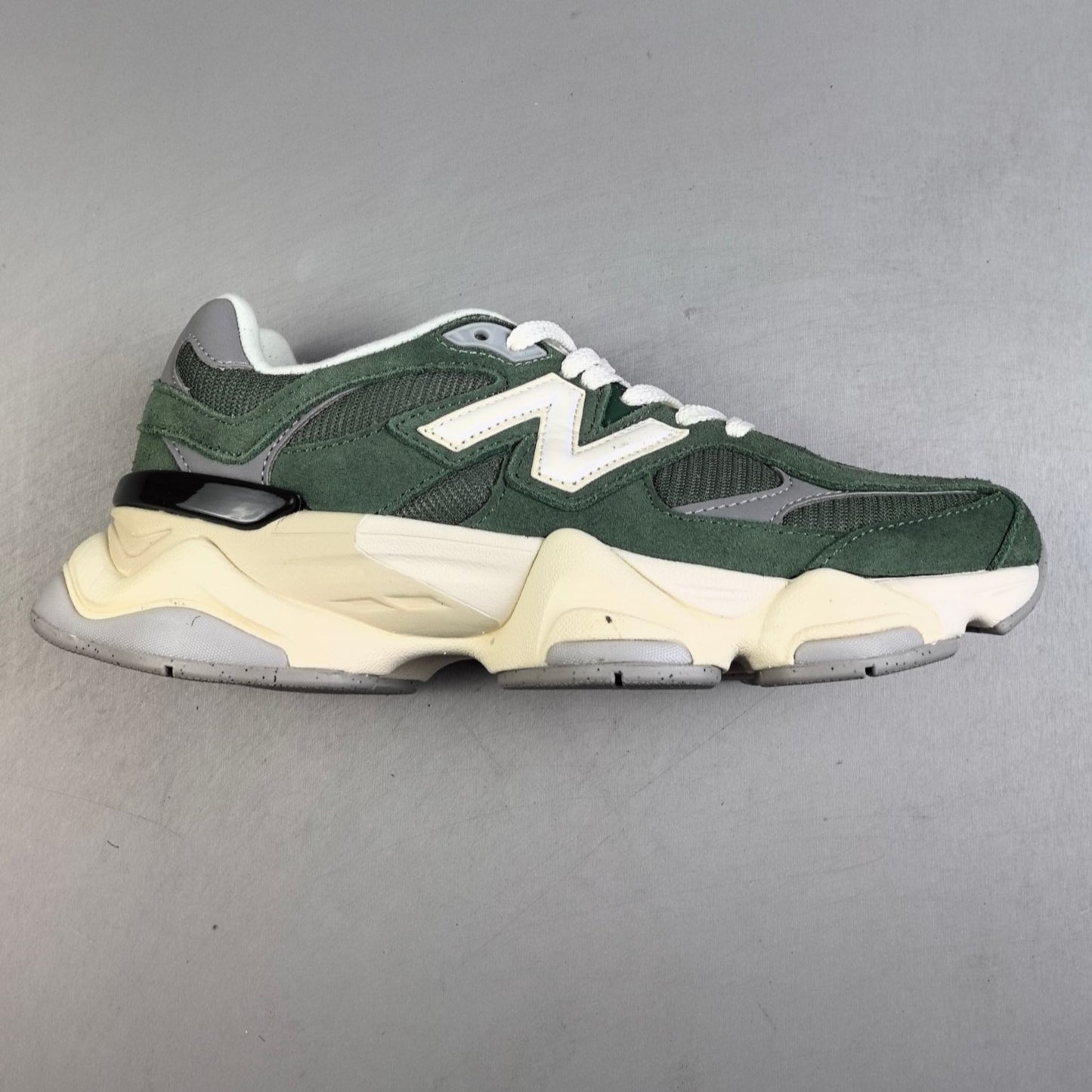 New Balance 9060 | Nori Green Cream HL111800226