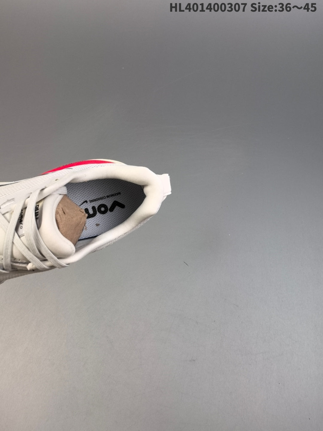 Nike Vomero 18 | HL401400307