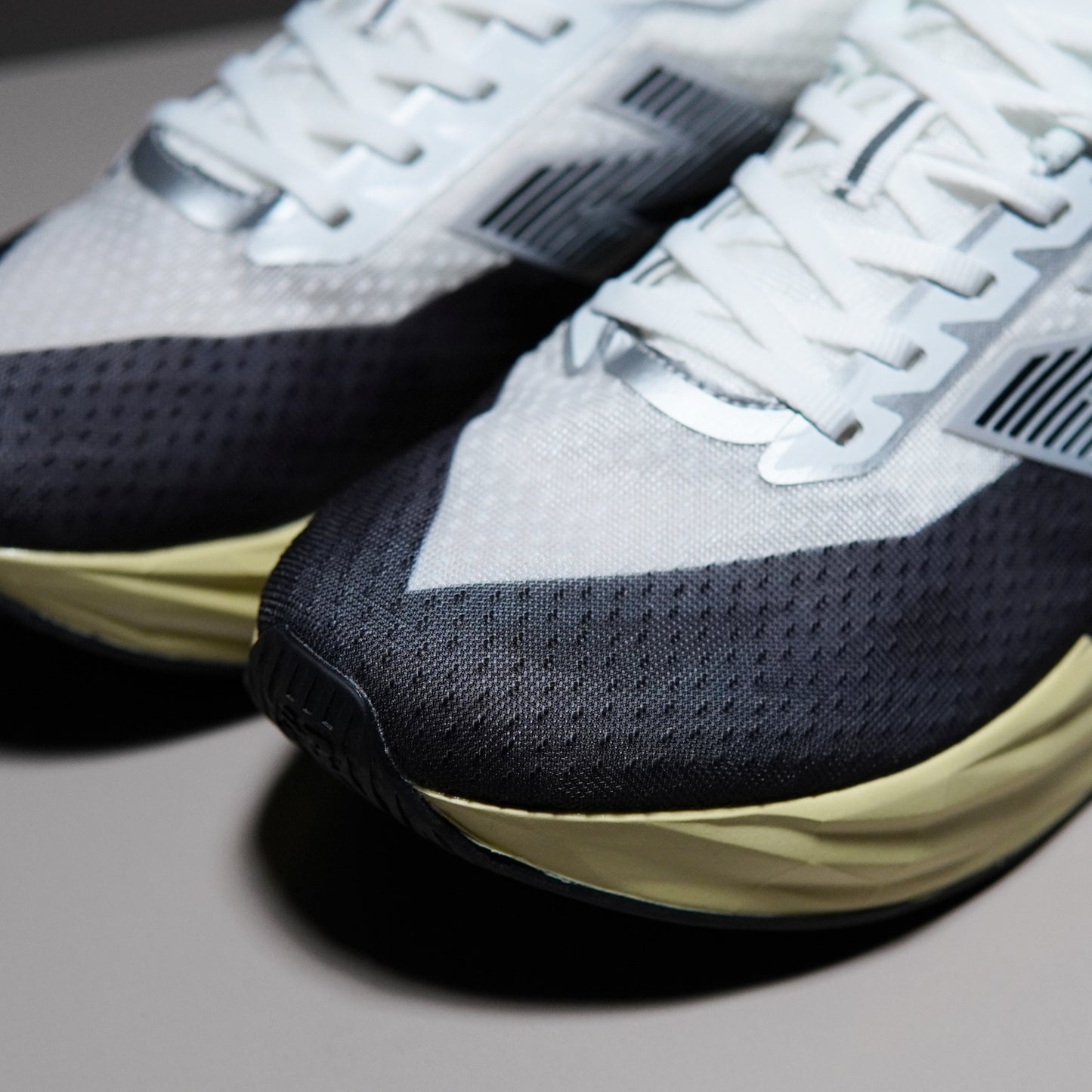 New Balance FuelCell Rebel v5 | NB080023FR07