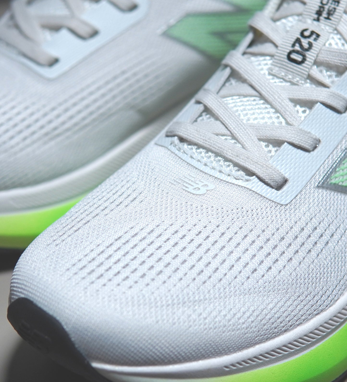 New Balance Foam X Vongo V9 | NB52001V0904