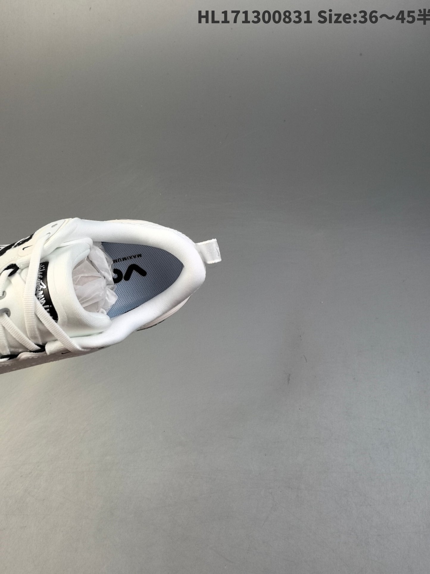 Nike Vomero Plus | NV18P400304