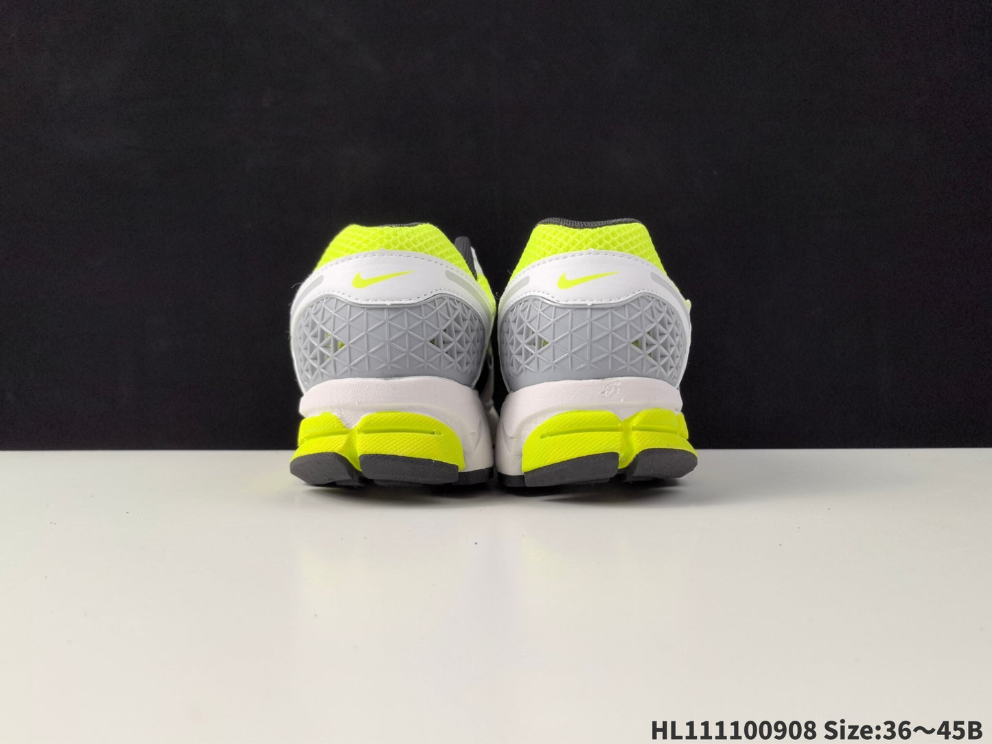 Nike Zoom Vomero 5 | NZV518P400302