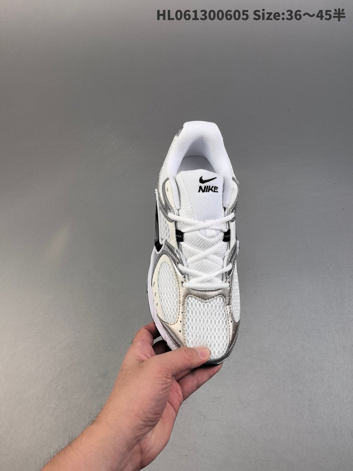 Nike V5 RNR | V5RNR18P400305