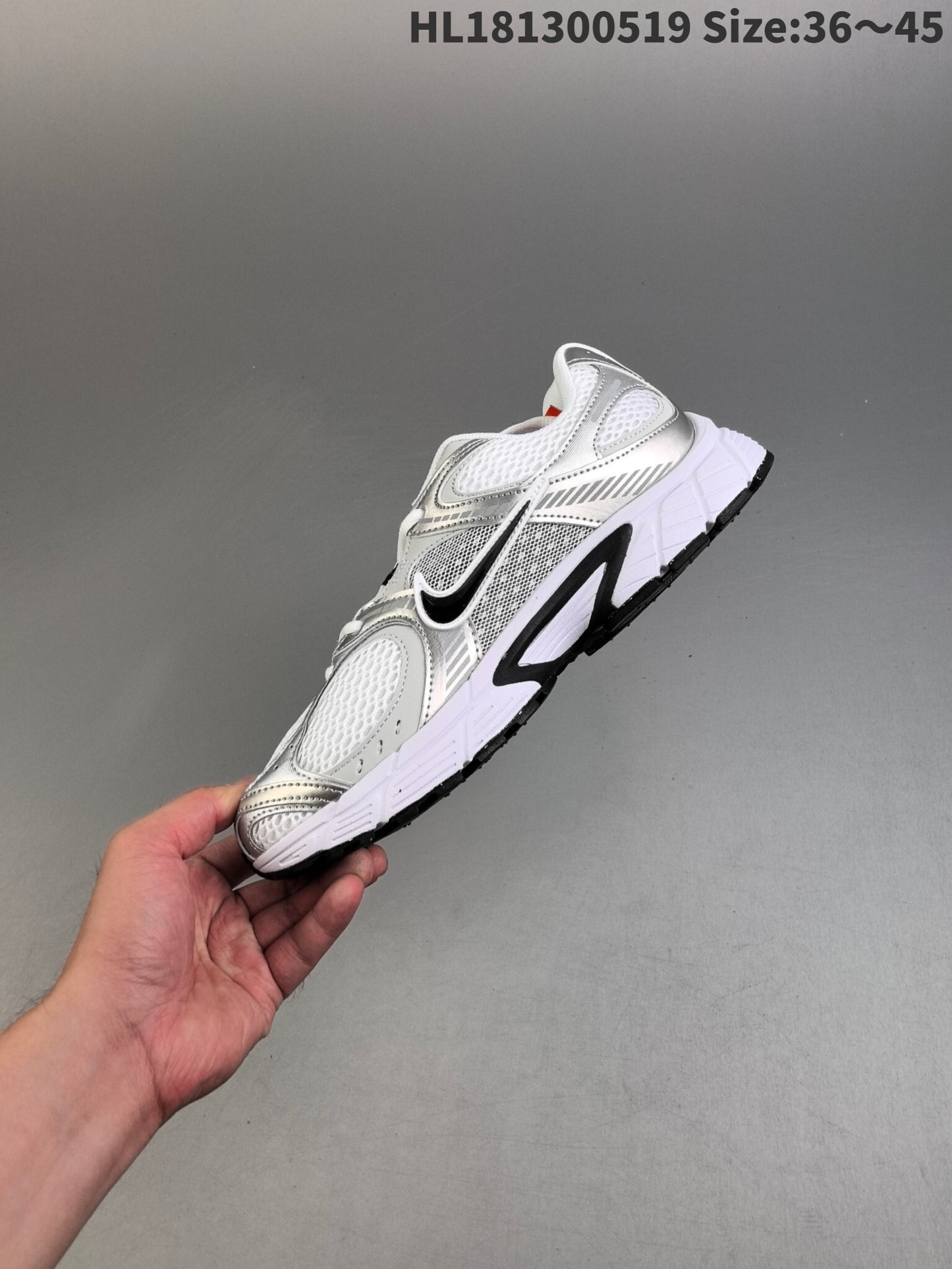 Nike V5 RNR | V5RNR18P400301