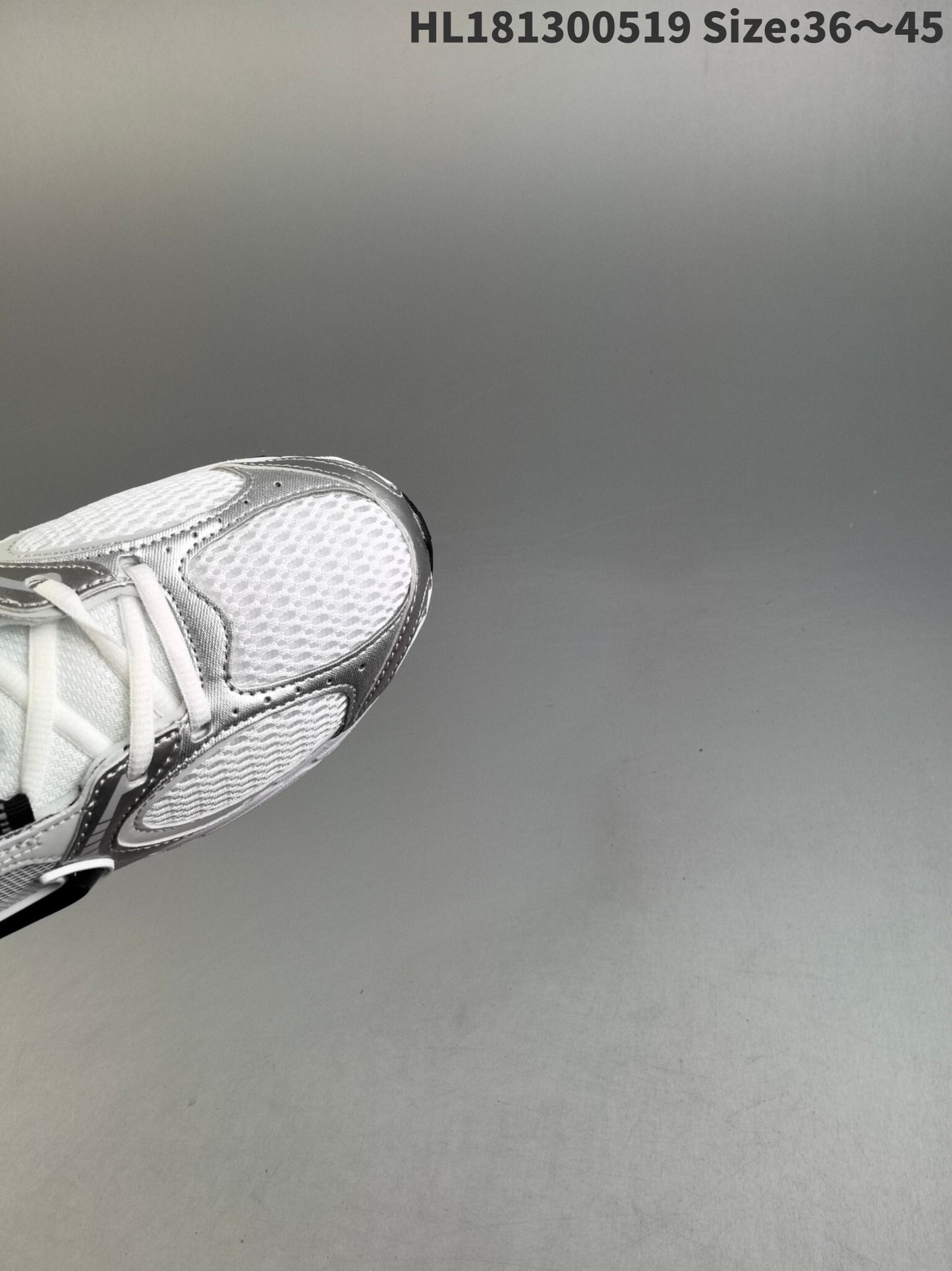 Nike V5 RNR | V5RNR18P400301