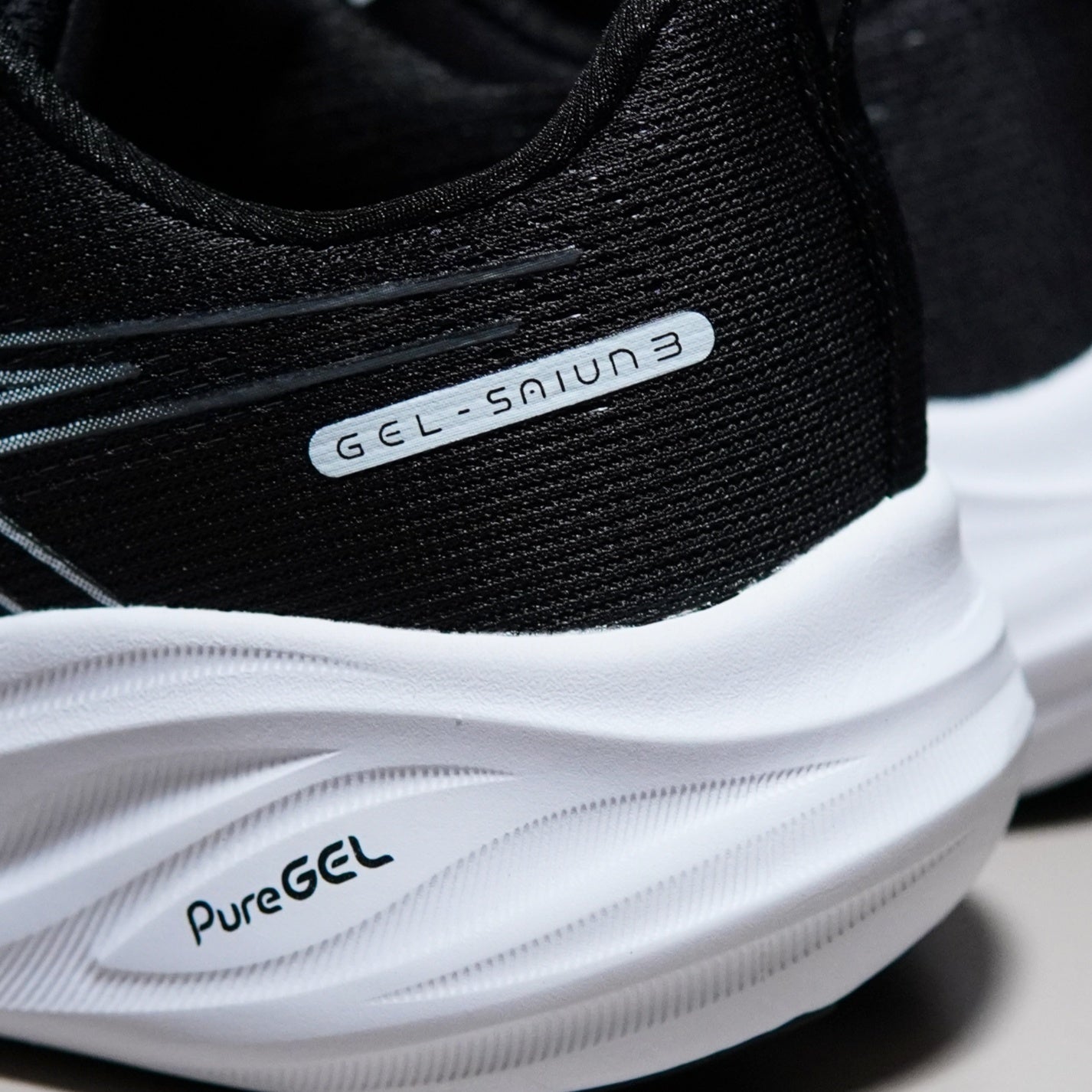 Asics GEL-SAIUN | AGS271300603