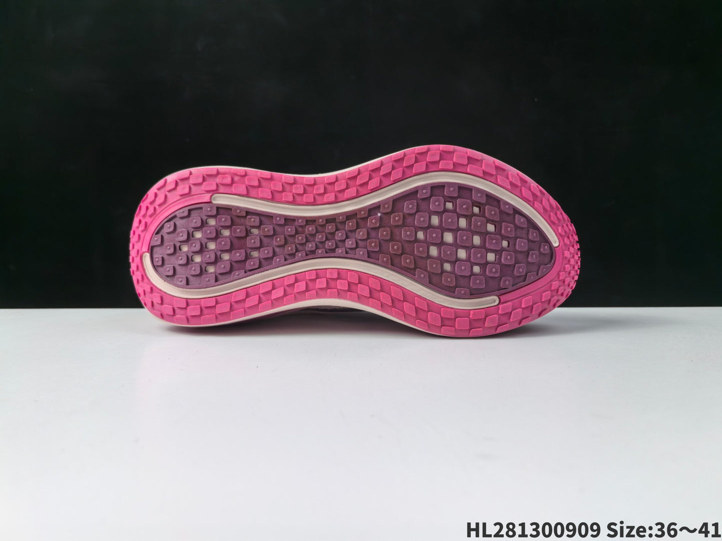 Nike Vomero Plus | NV18P400306